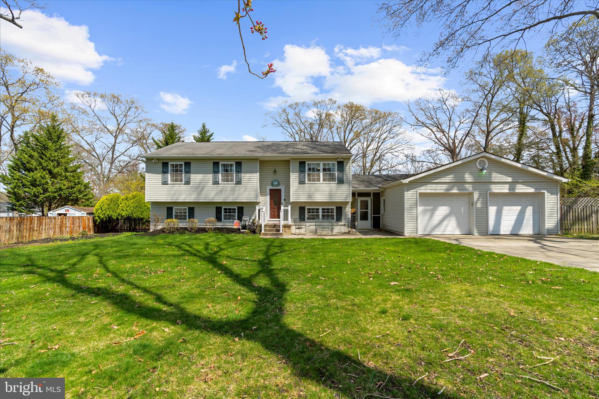 LAUREL ACRES - Residential
