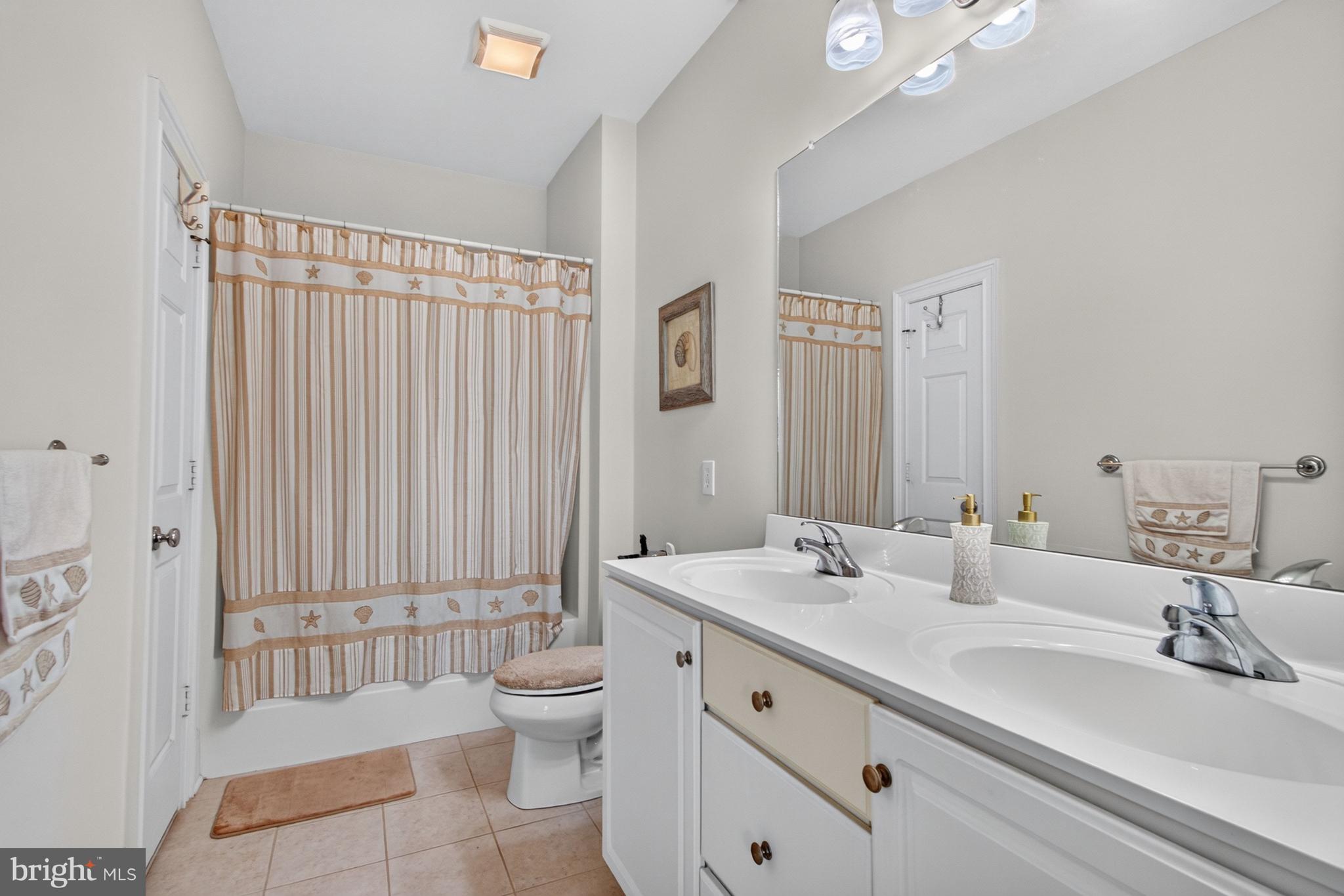 HERITAGE VILLAGE TOWNHOMES - Residential