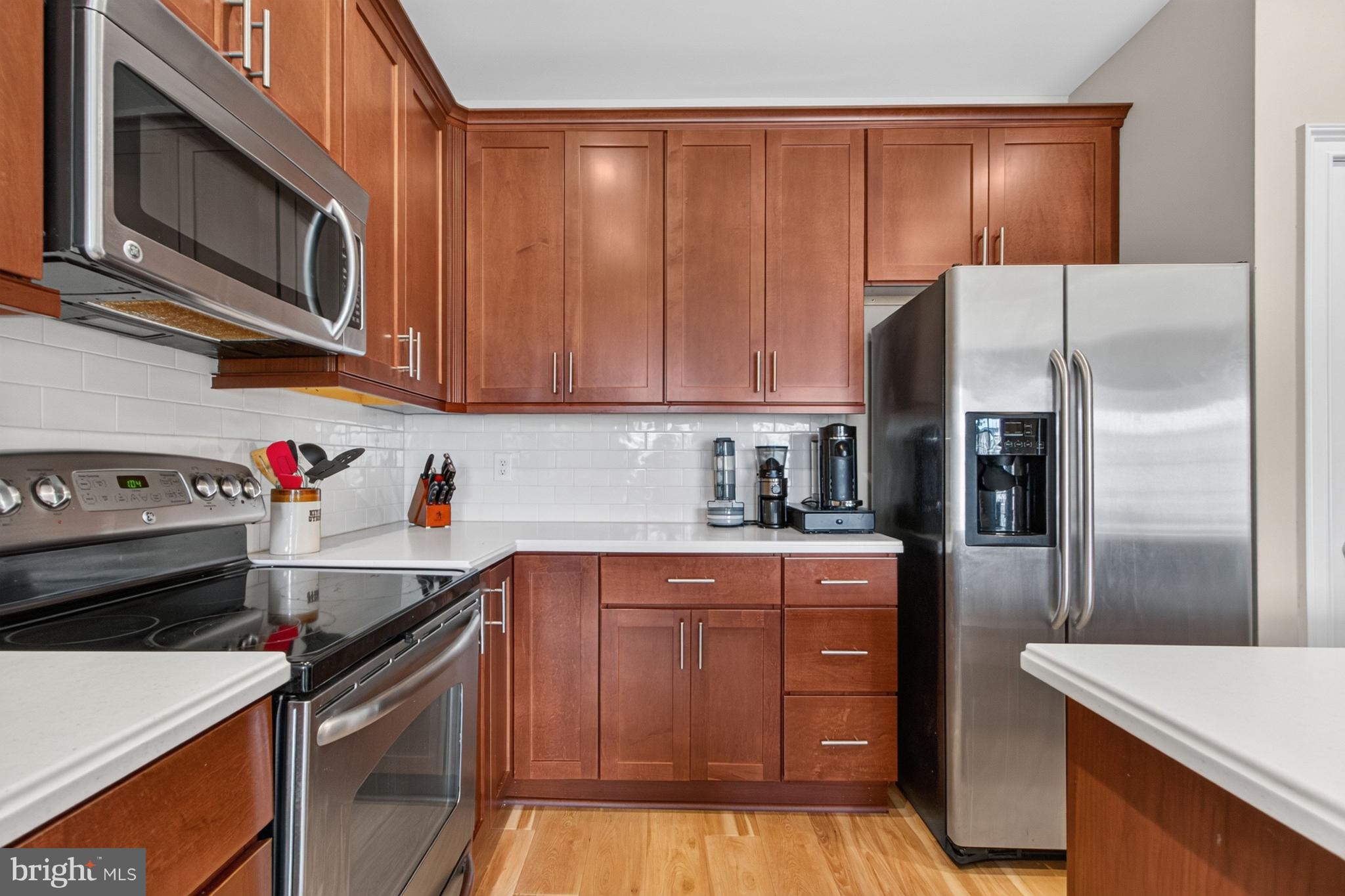 HERITAGE VILLAGE TOWNHOMES - Residential