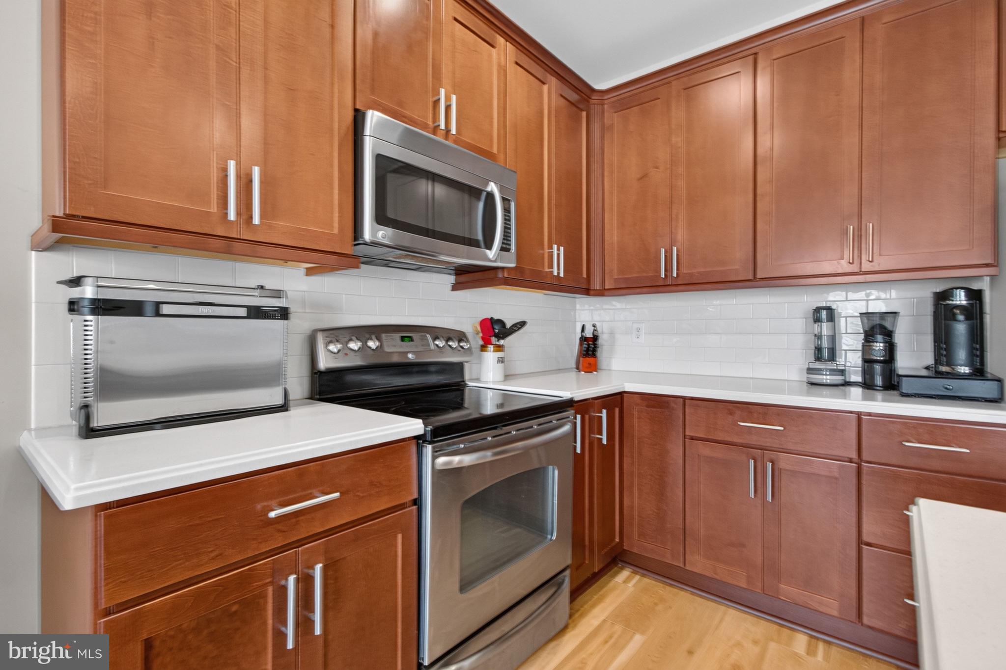 HERITAGE VILLAGE TOWNHOMES - Residential