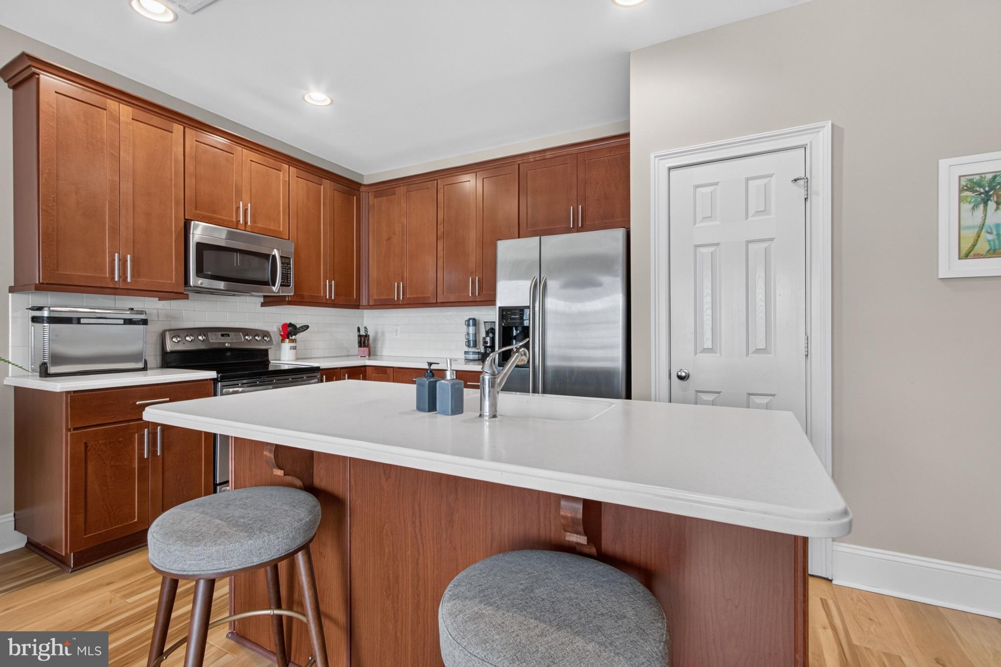 HERITAGE VILLAGE TOWNHOMES - Residential