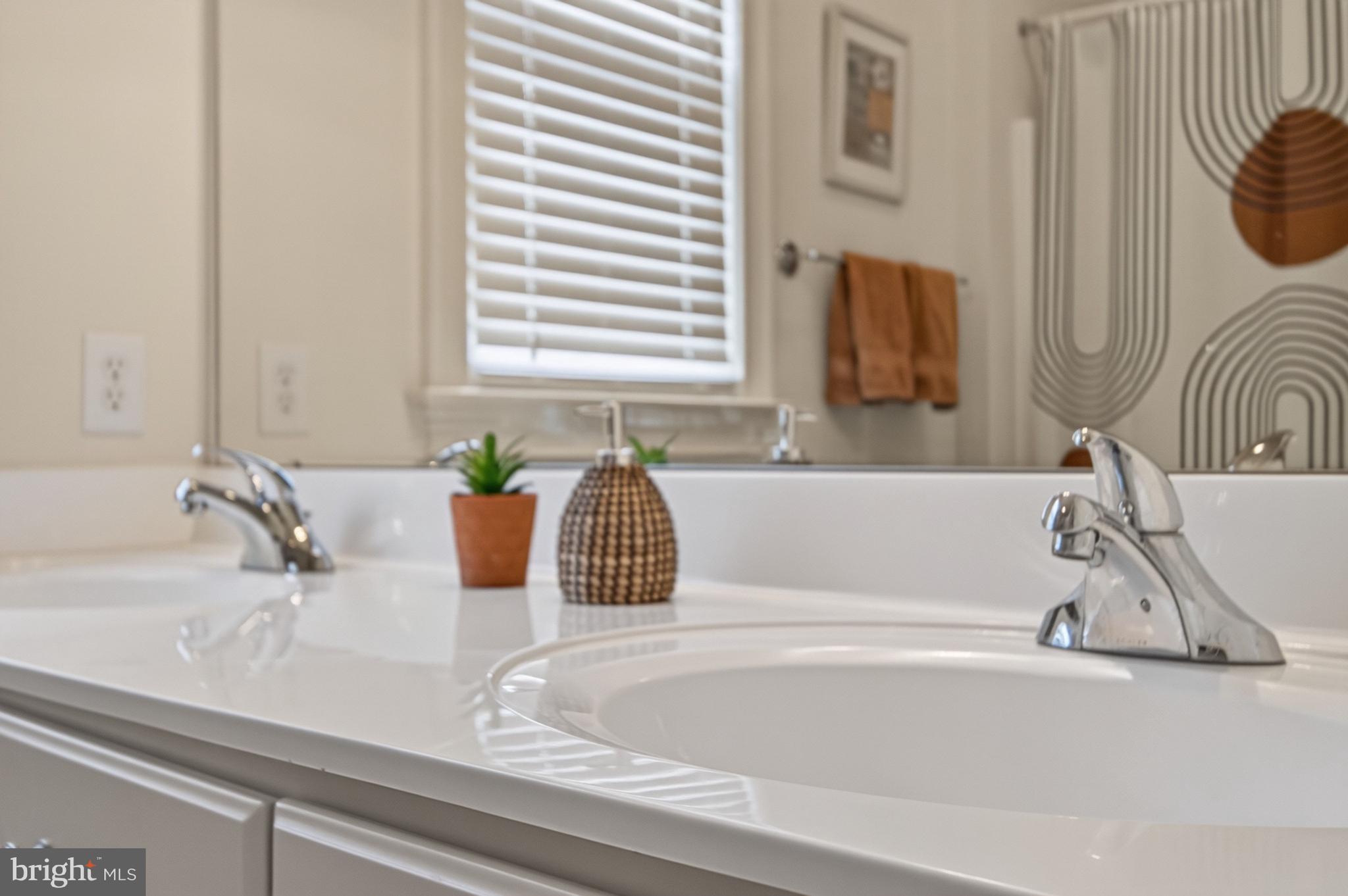HERITAGE VILLAGE TOWNHOMES - Residential