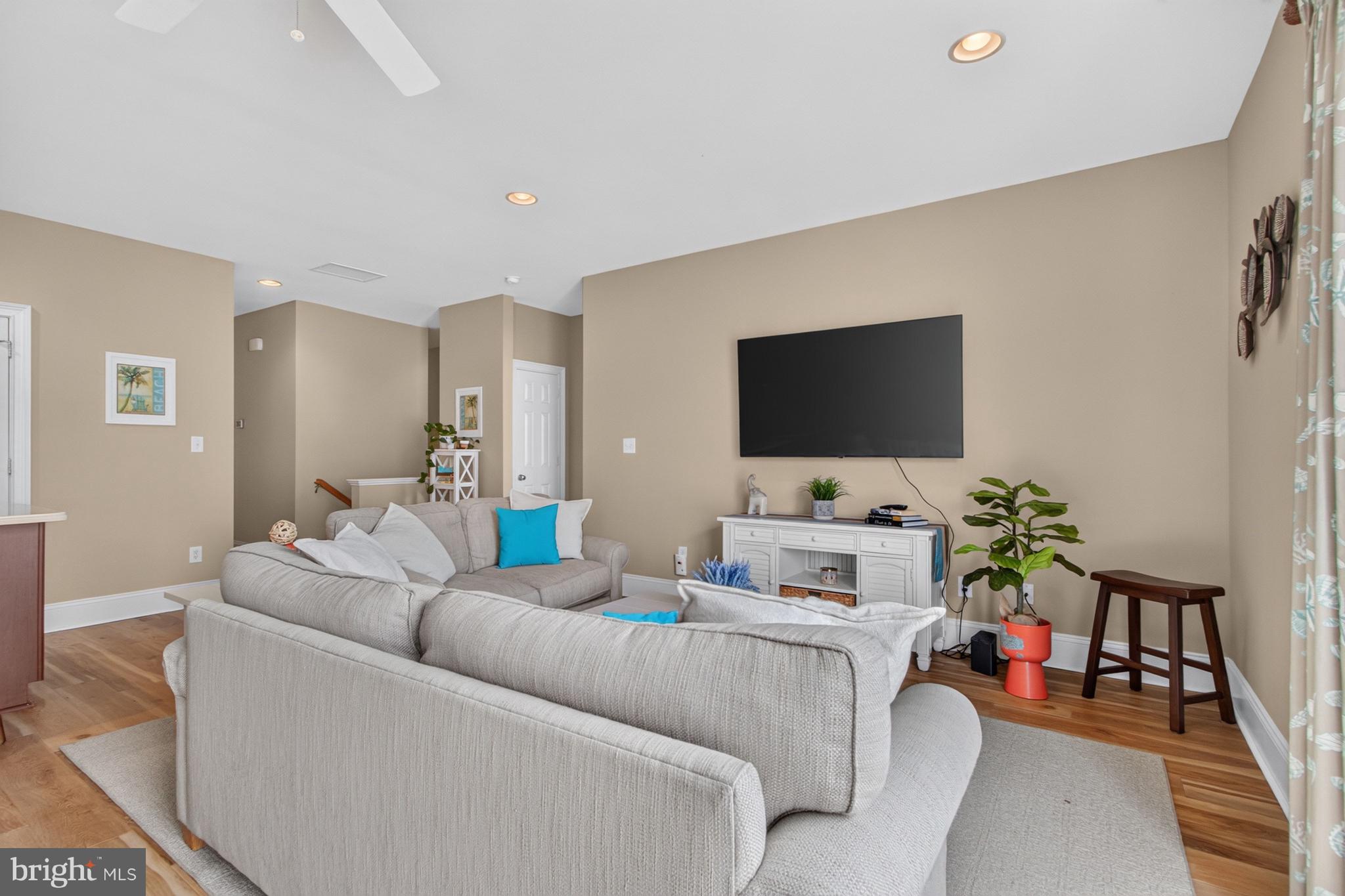 HERITAGE VILLAGE TOWNHOMES - Residential