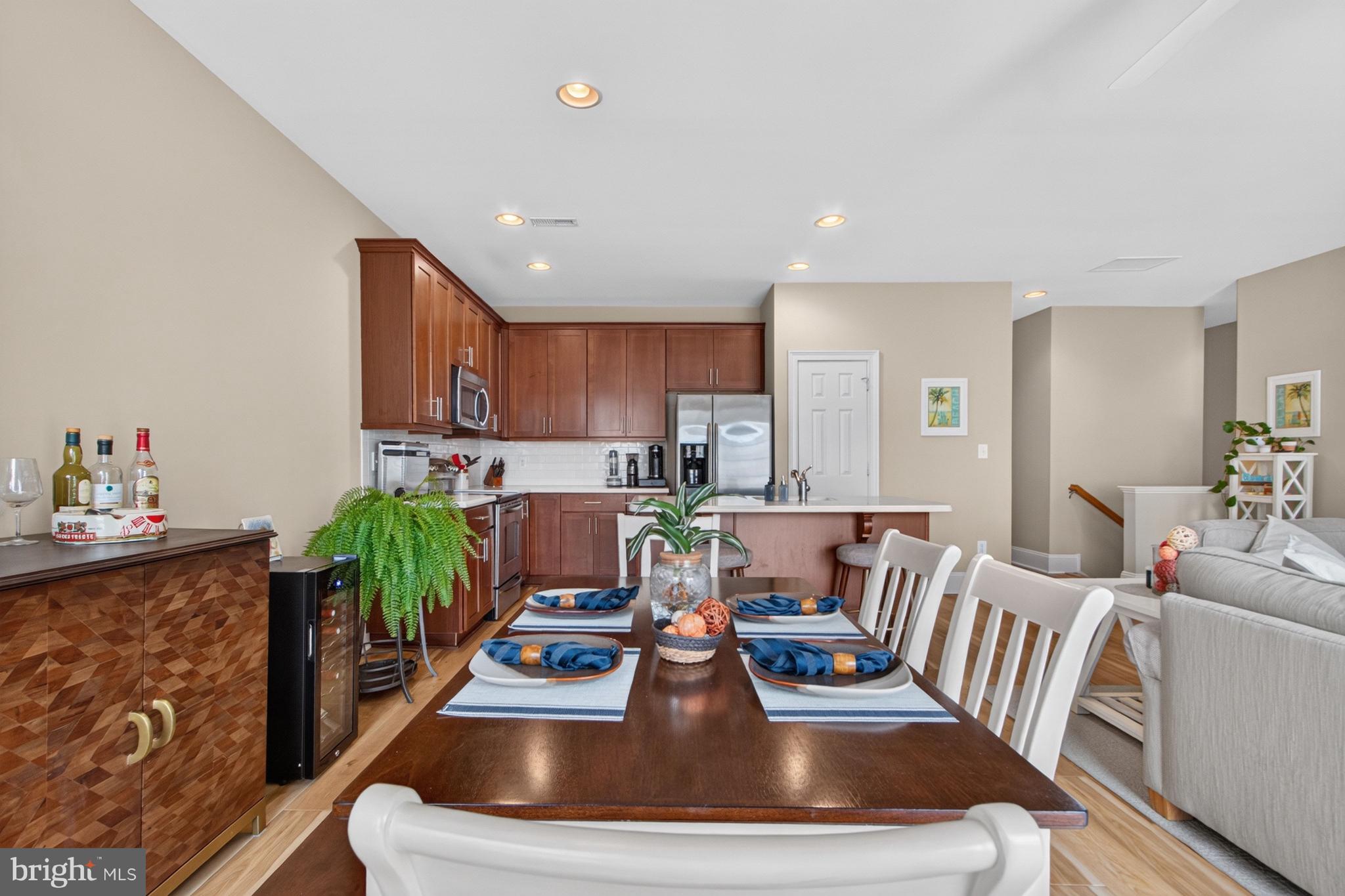 HERITAGE VILLAGE TOWNHOMES - Residential