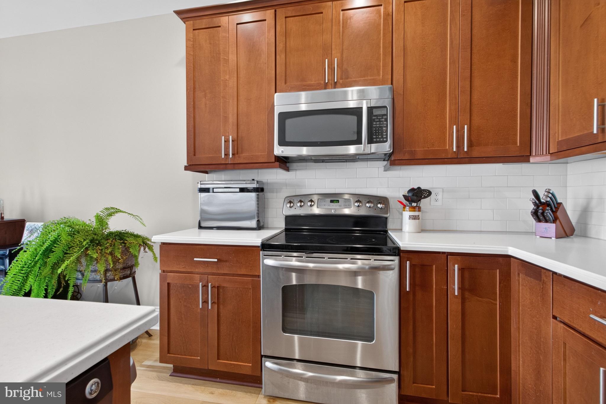 HERITAGE VILLAGE TOWNHOMES - Residential