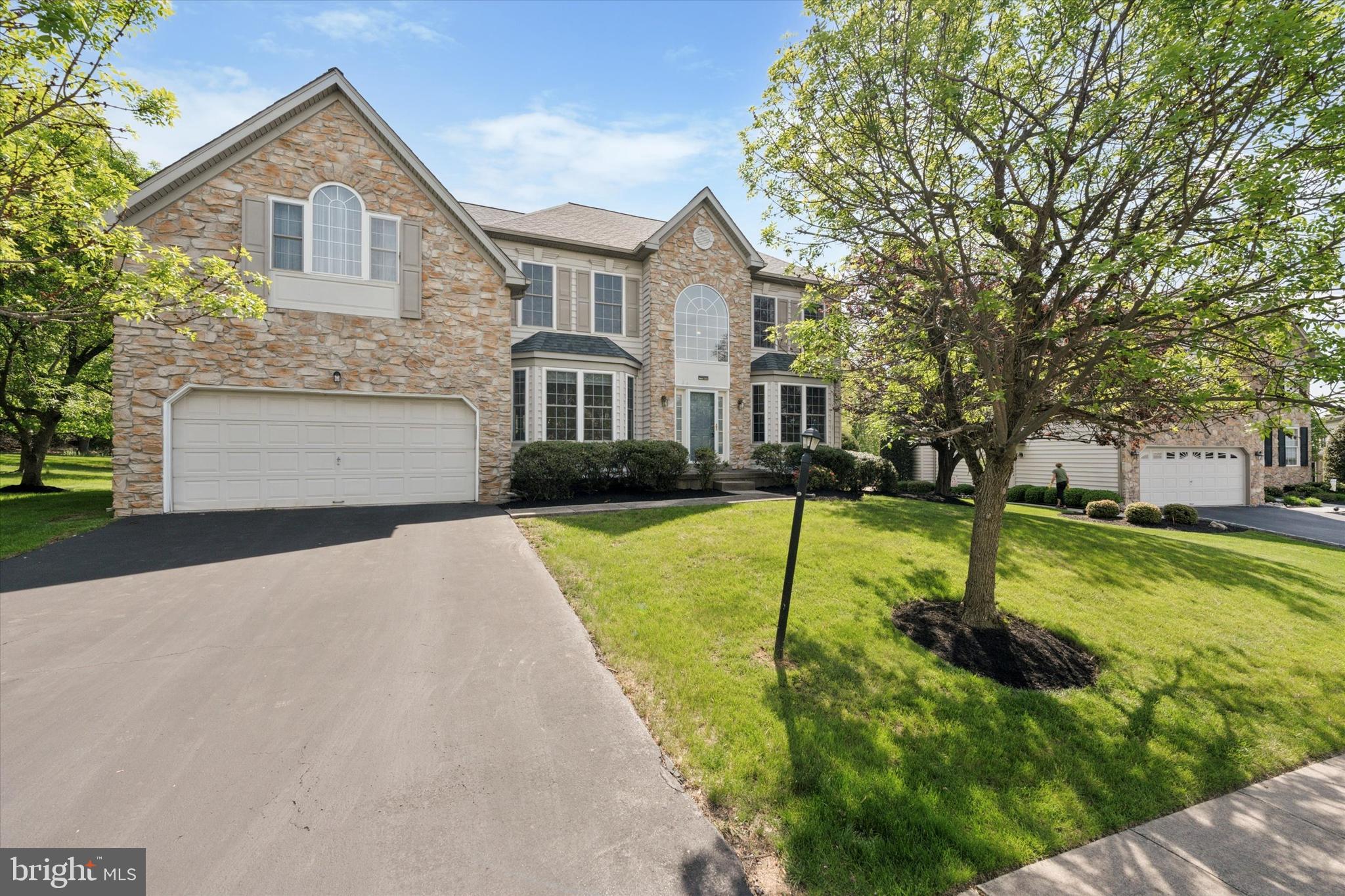 SUNNYBROOK - Residential