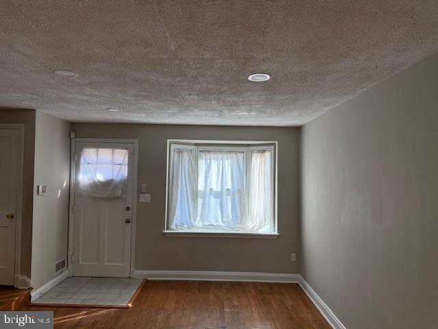 IDLEWOOD - Residential Lease