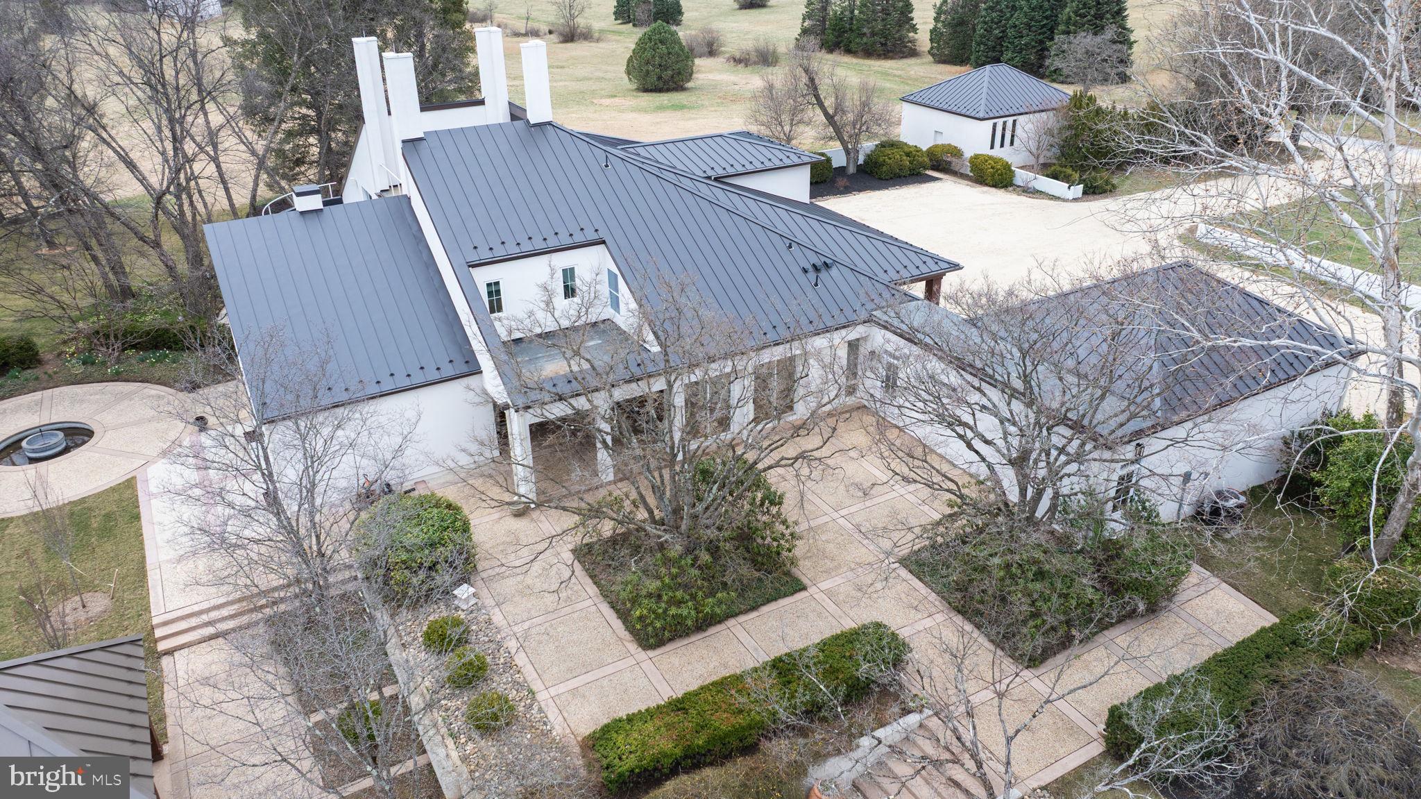 HALLMARK GLEN - Residential
