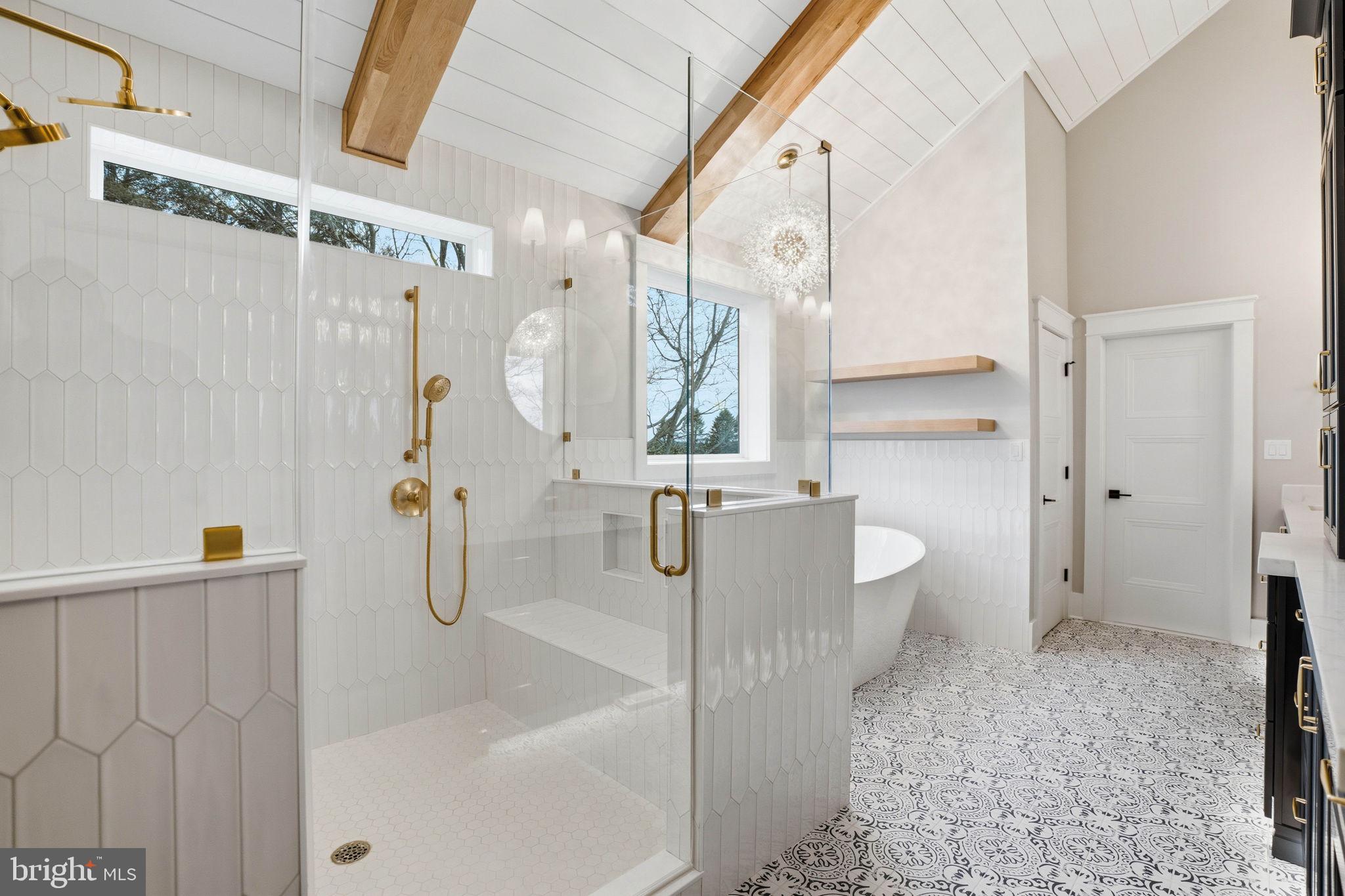 HALLMARK GLEN - Residential
