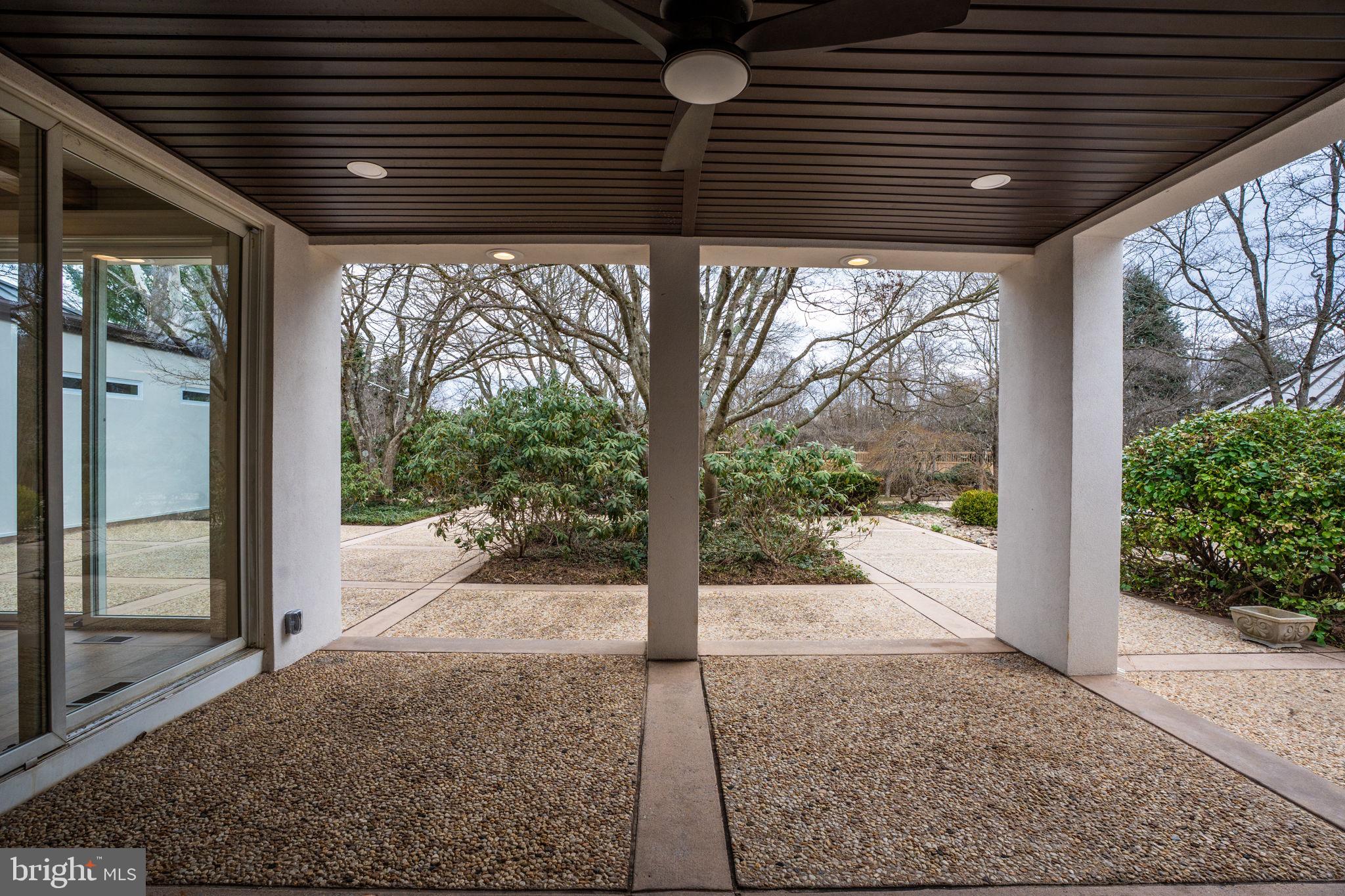 HALLMARK GLEN - Residential