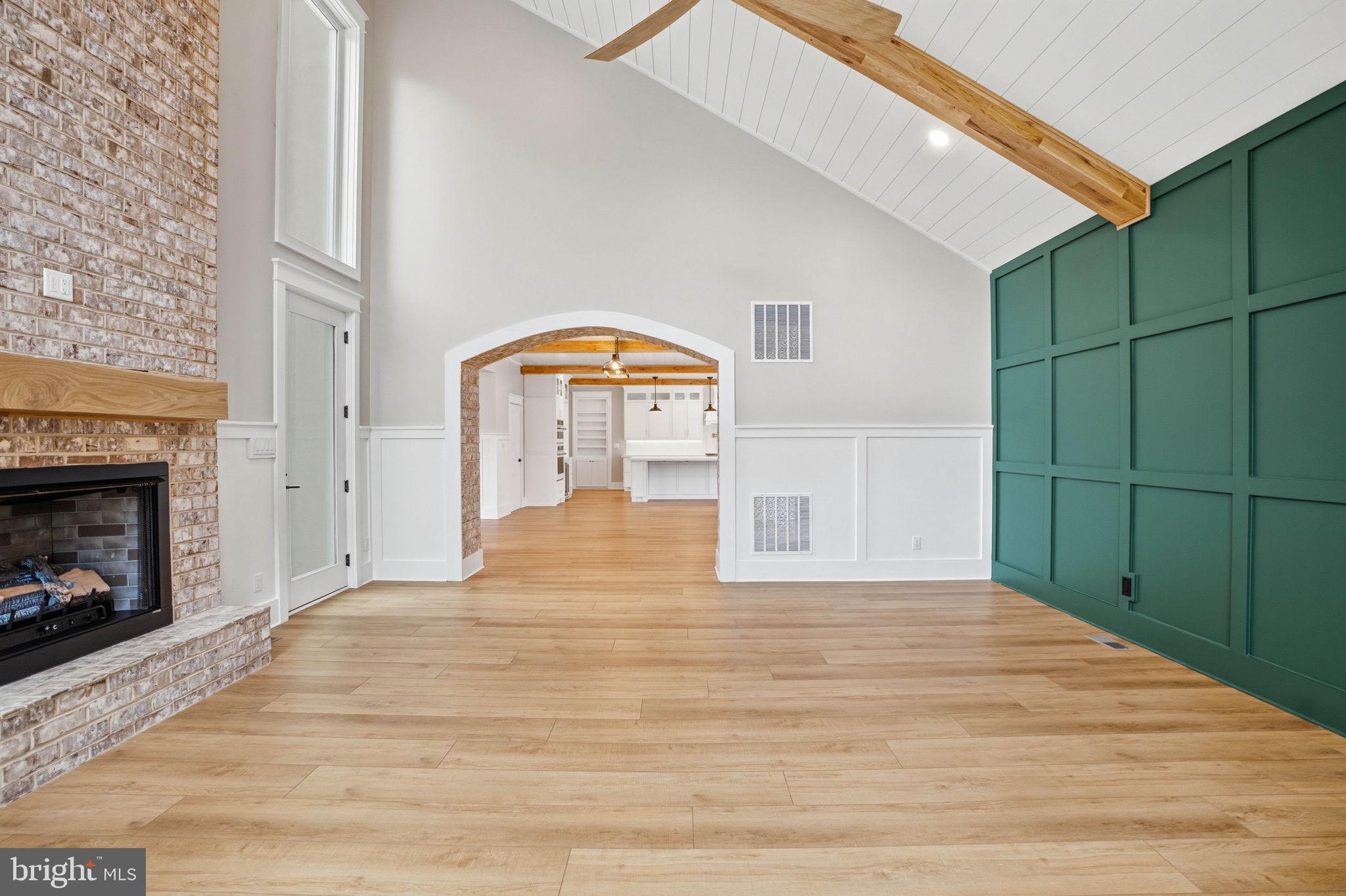 HALLMARK GLEN - Residential