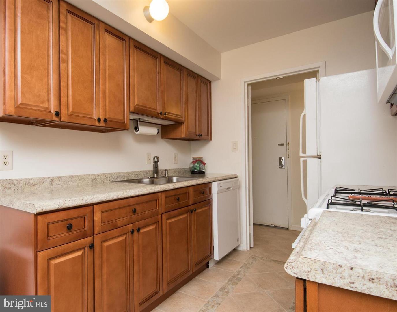 GLENVALE CONDO - Residential