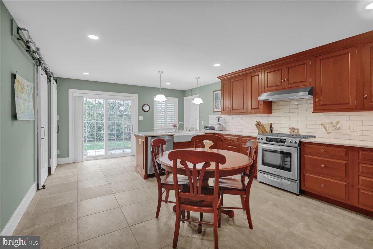 WHITFIELD - Residential
