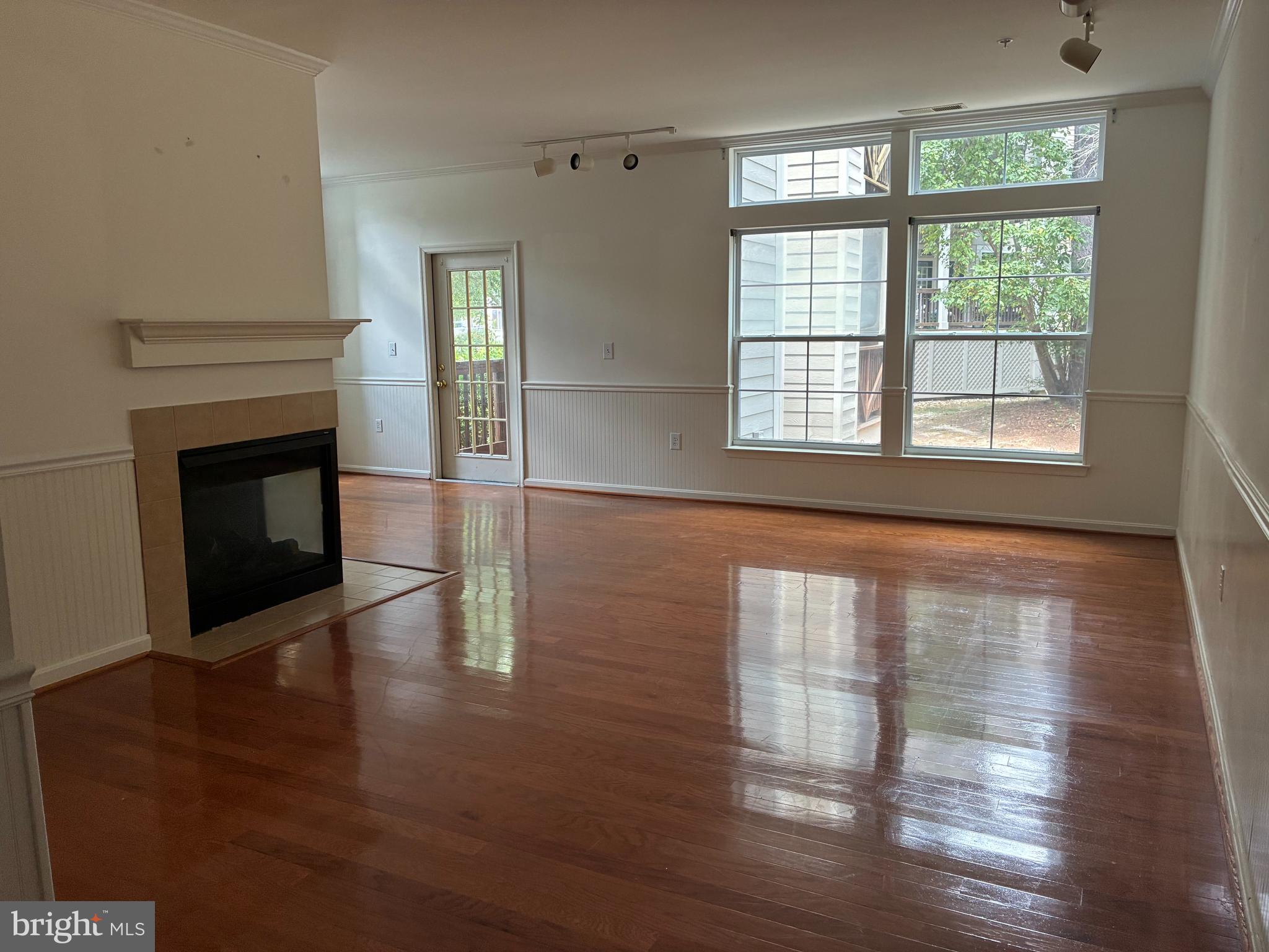 SOLOMONS LANDING - Residential