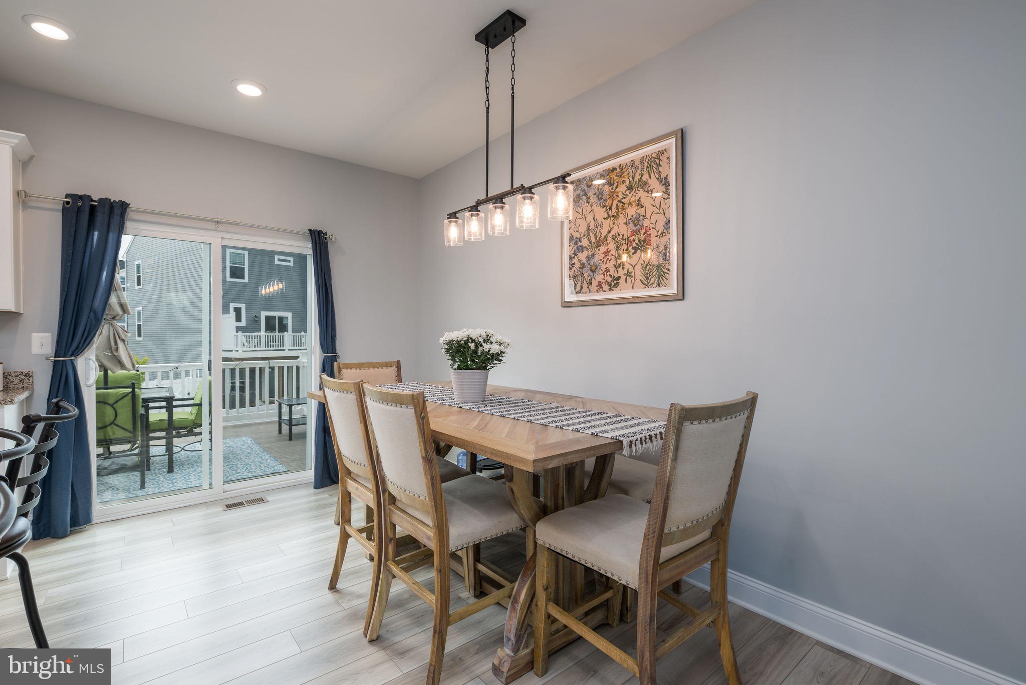 PLANTATION LAKES - Residential