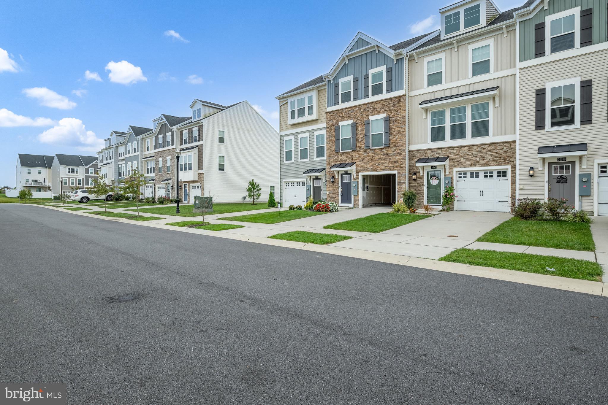 PLANTATION LAKES - Residential