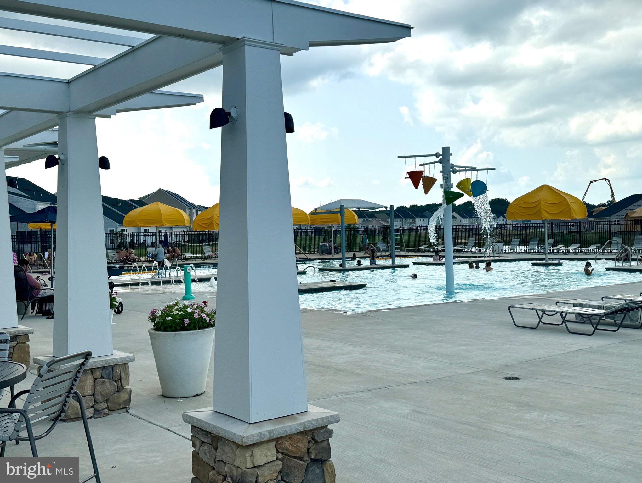 PLANTATION LAKES - Residential