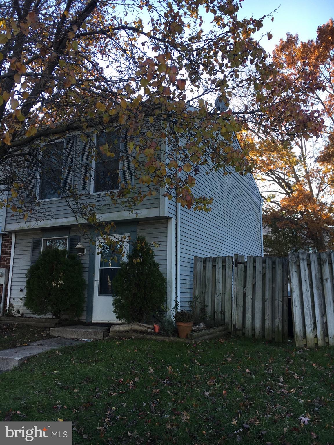 FULLY RENOVATED KITCHEN. OPEN FIRST FLOOR-WALKS OUT FROM LIVING ROOM TO LARGE FENCED YARD. PERFECT FOR ENTERTAINING,W /XTRA STORAGE SHED AND ADDITIIONAL OUT BUILDING FOR MOTORCYCLE, KID'S PLAYHOUSE OR CRAFT AREA.