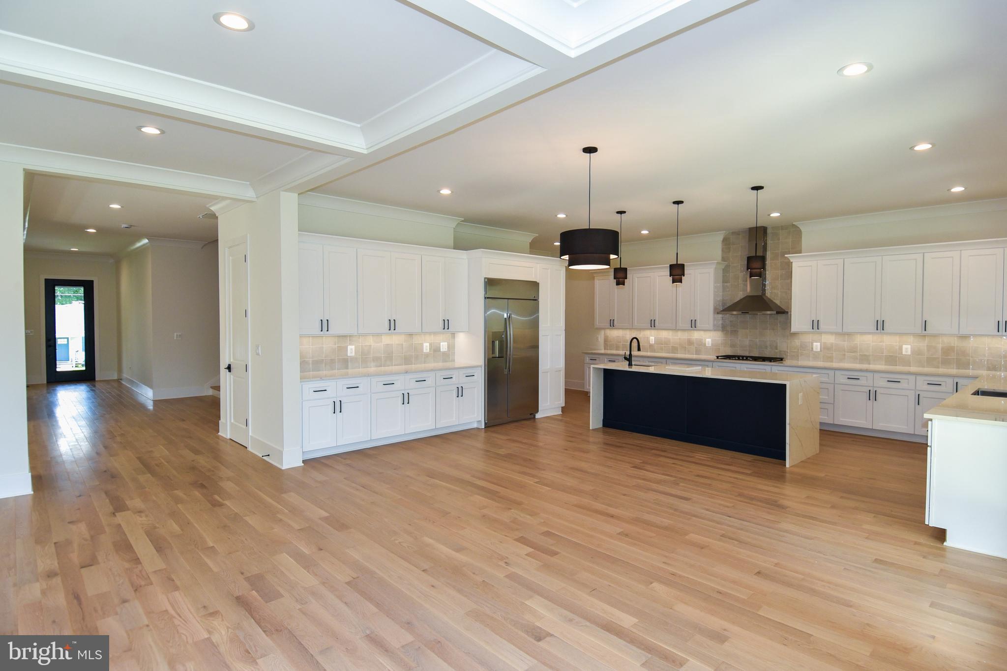 PIMMIT HILLS - Residential