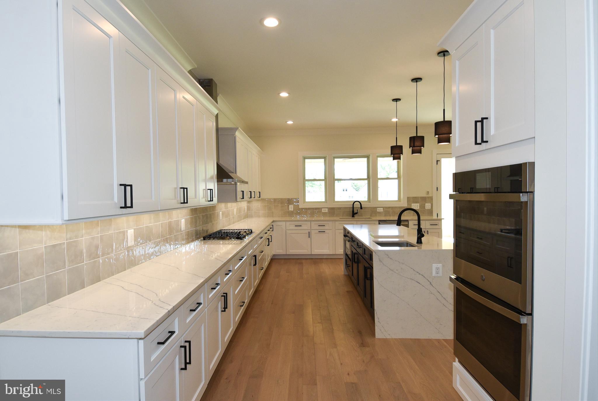 PIMMIT HILLS - Residential