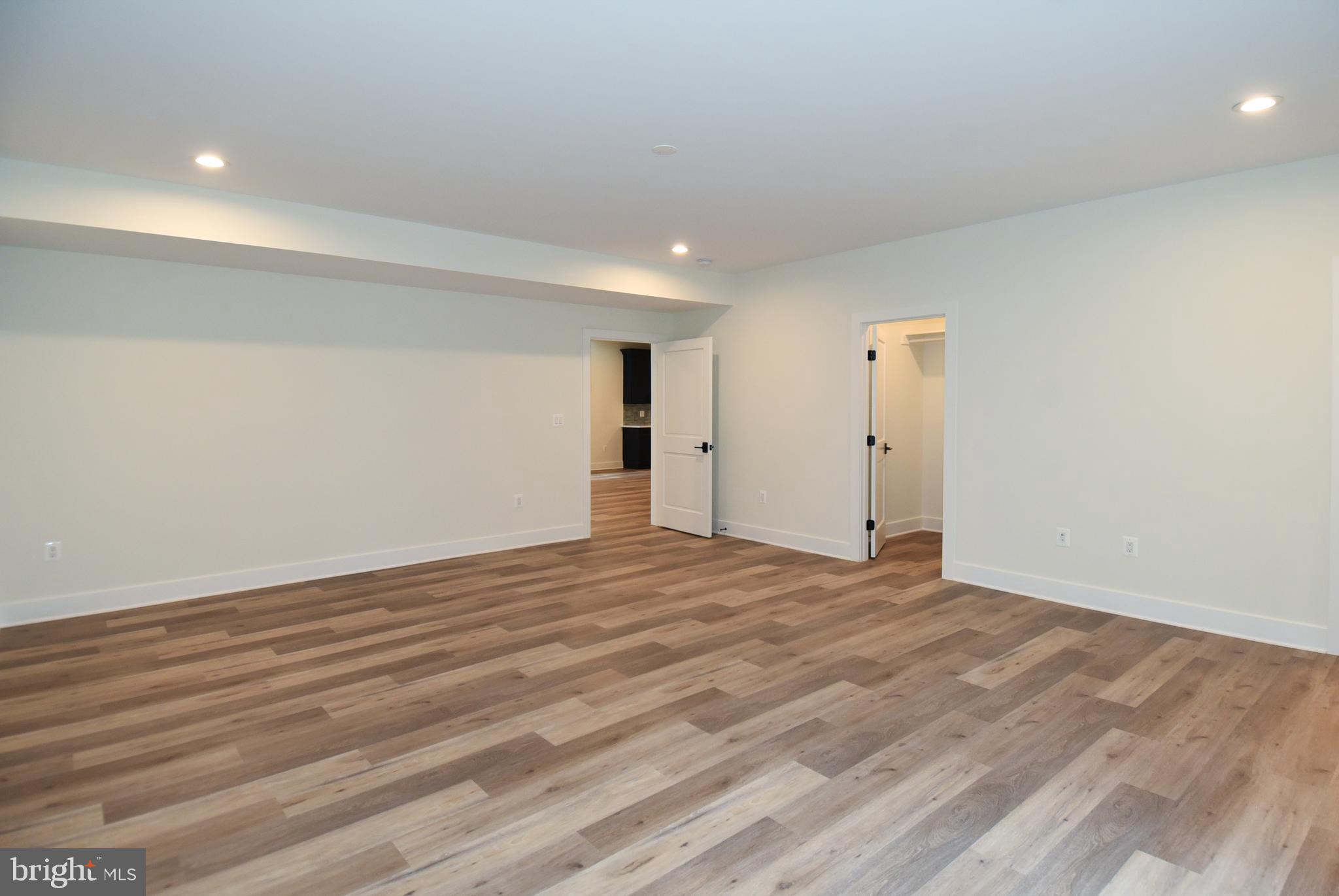 PIMMIT HILLS - Residential