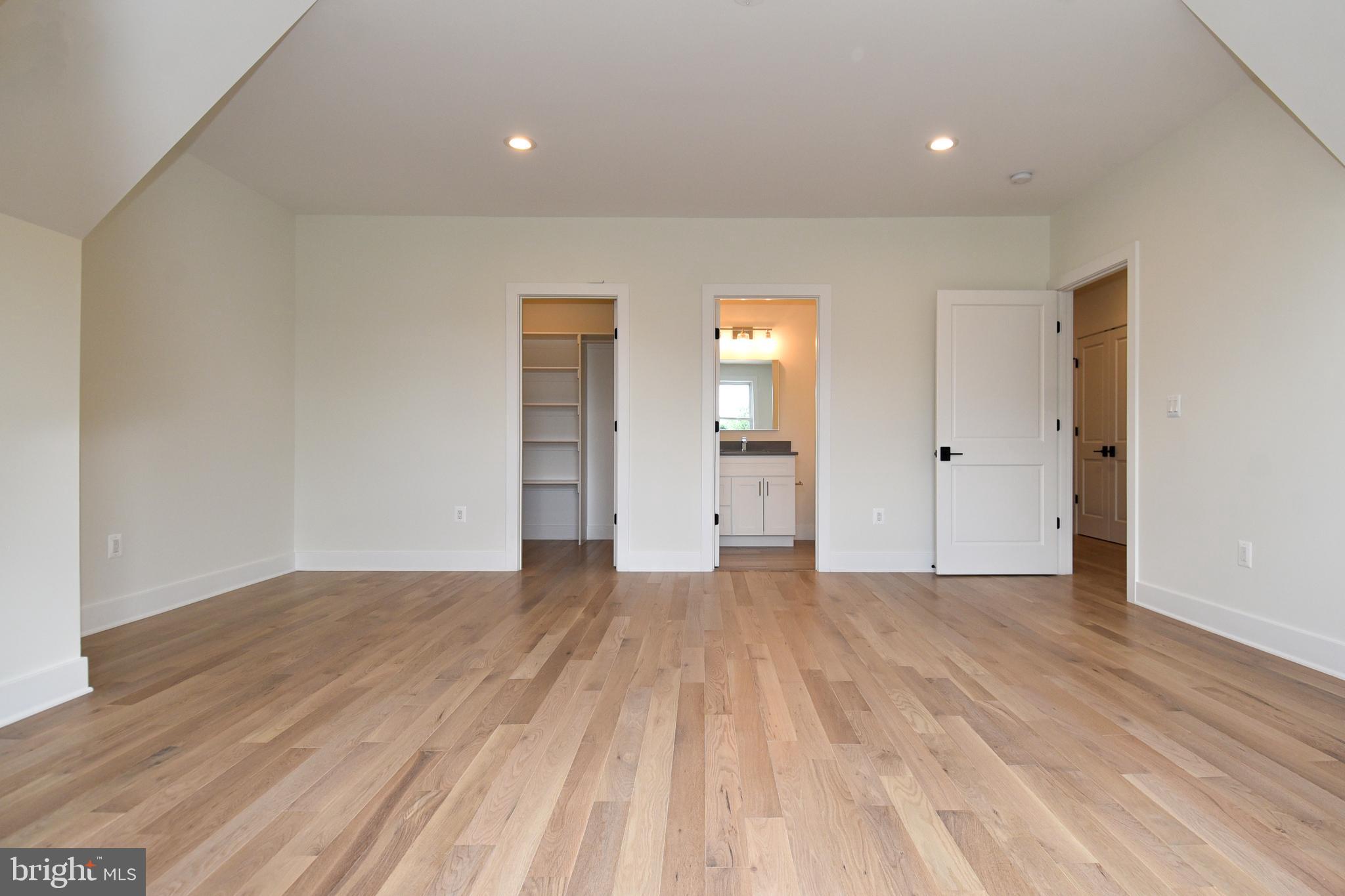 PIMMIT HILLS - Residential