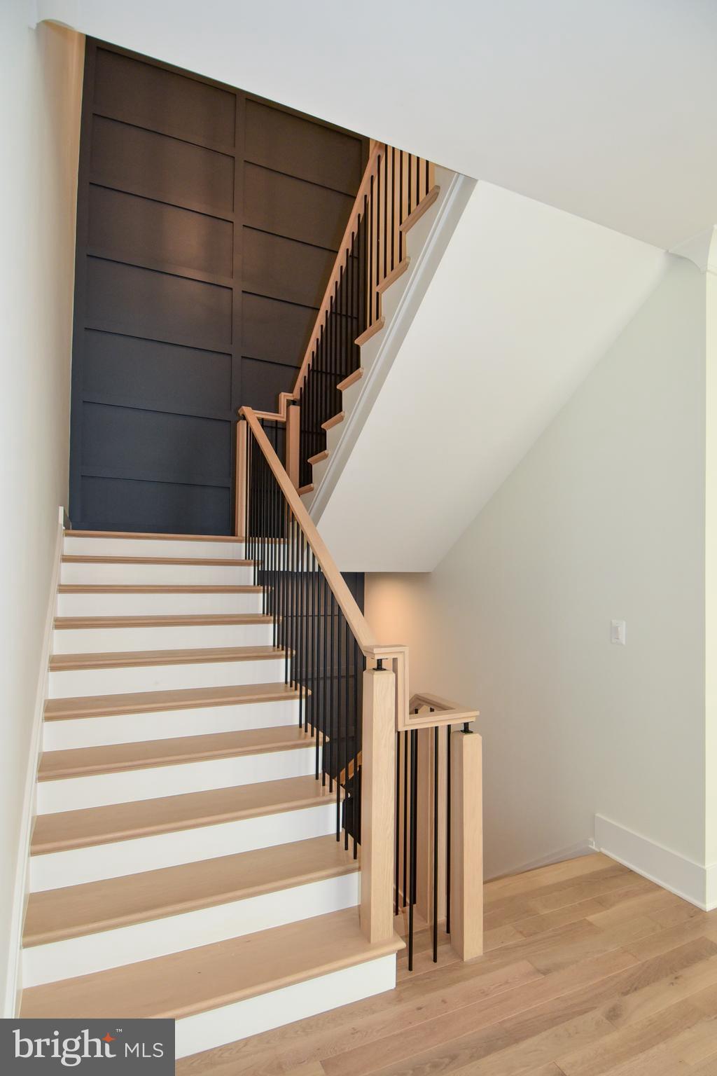 PIMMIT HILLS - Residential