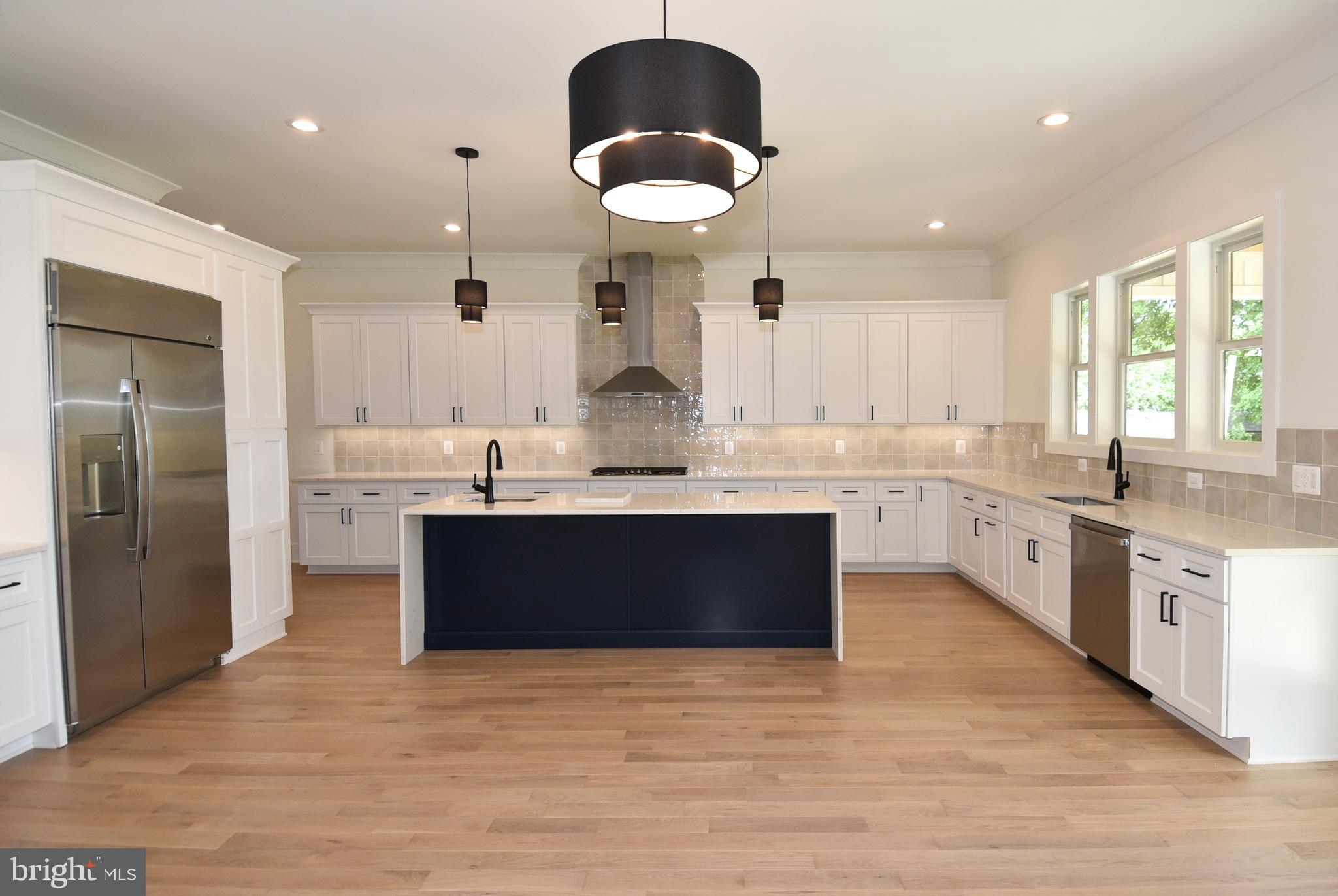 PIMMIT HILLS - Residential