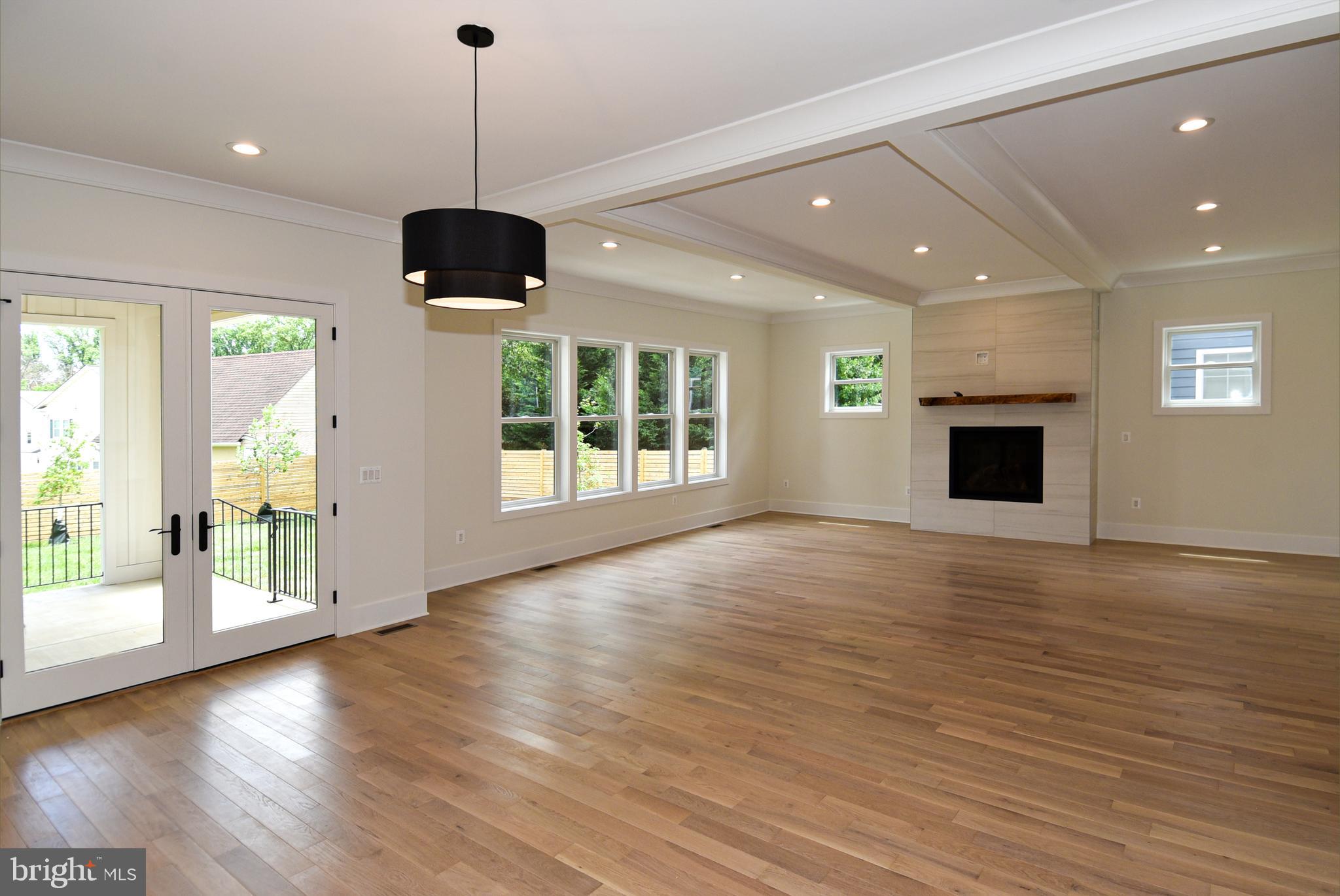PIMMIT HILLS - Residential