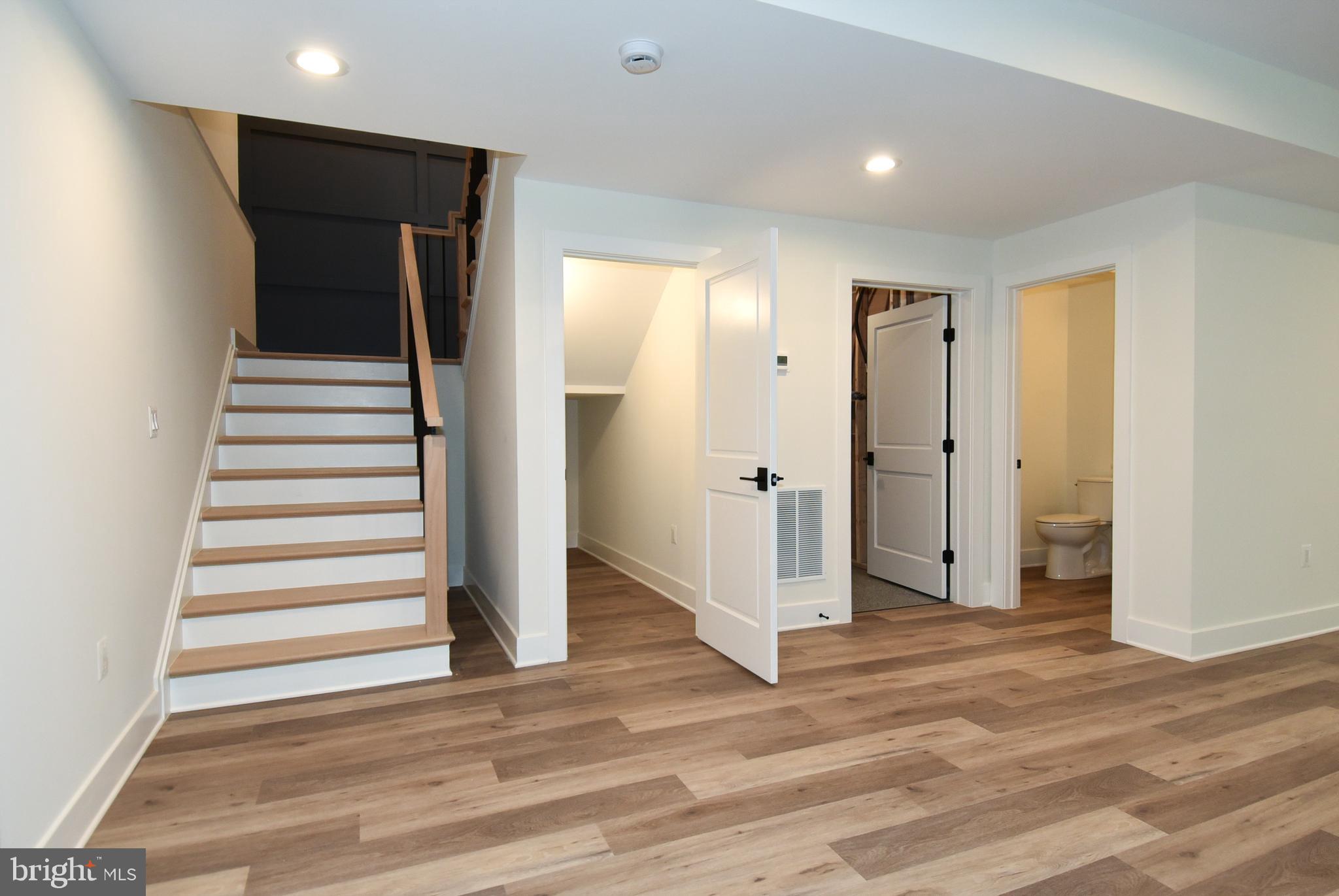 PIMMIT HILLS - Residential