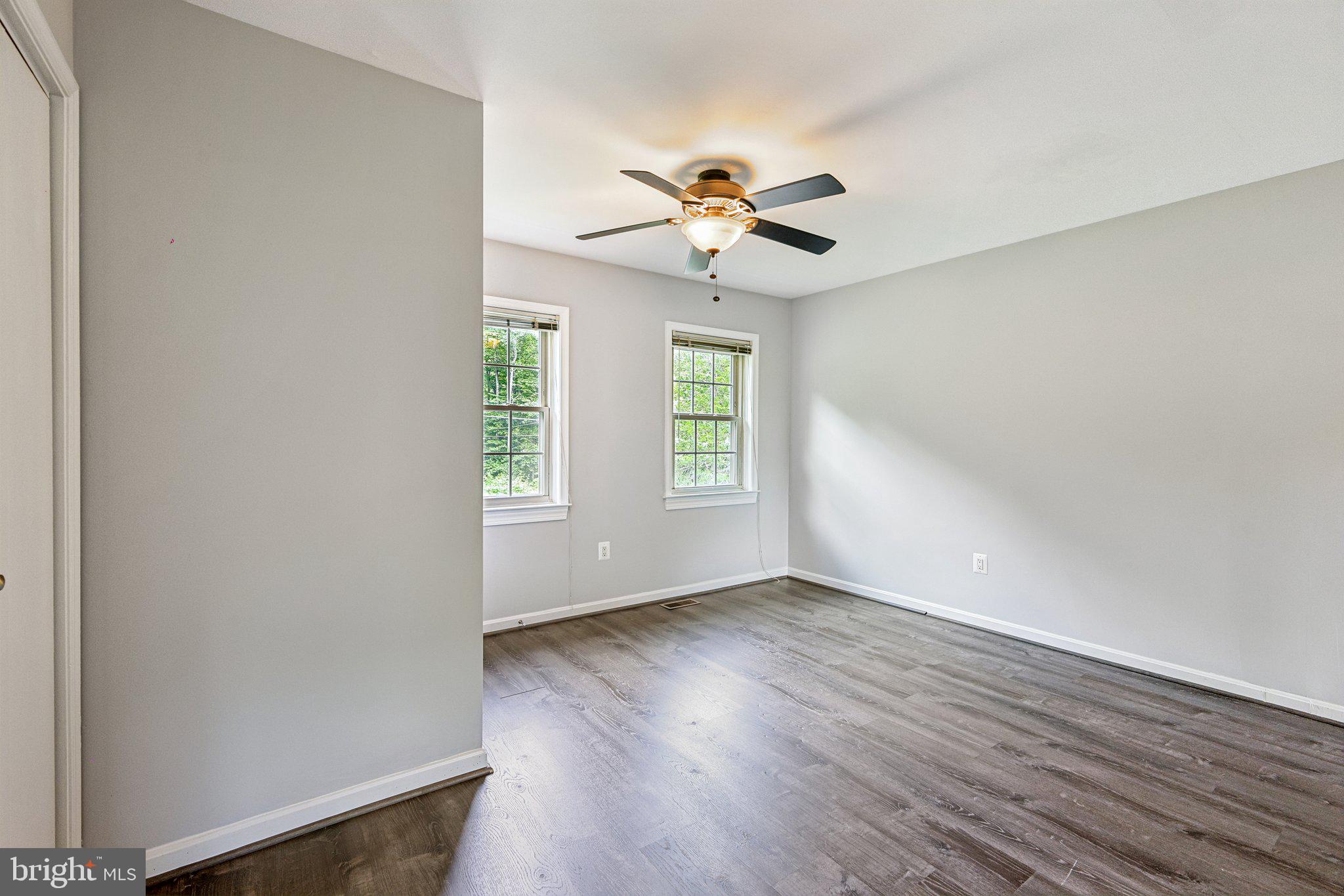 WARRENTON VILLAGE - Residential