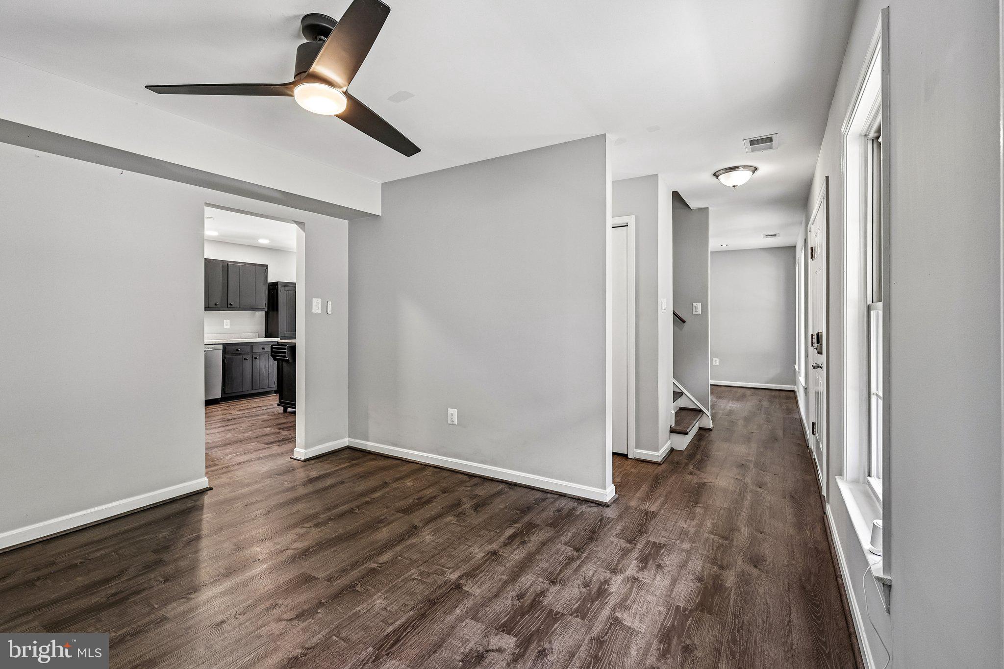 WARRENTON VILLAGE - Residential