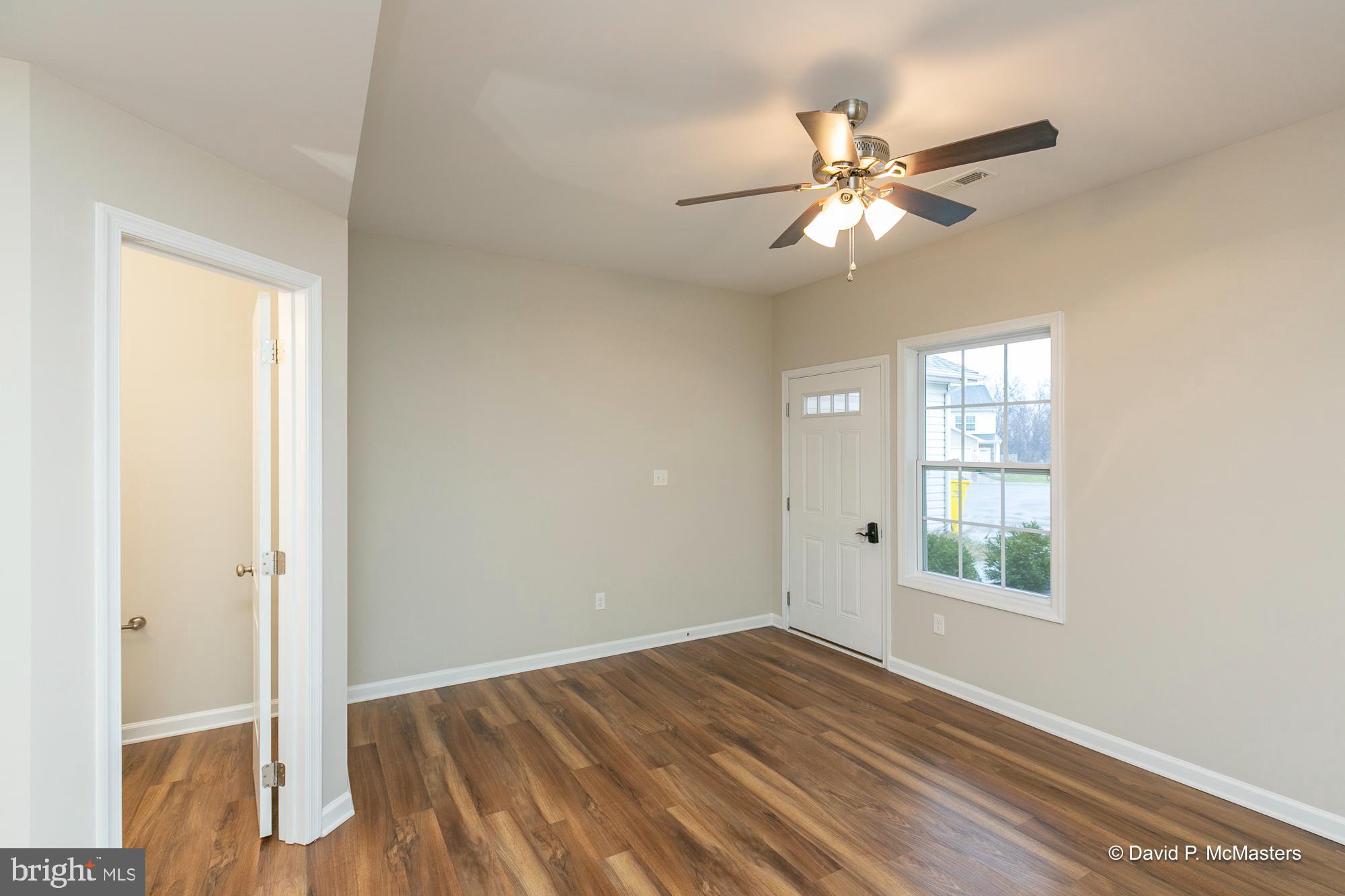 THE TOWNES OF RIDGEWAY - Residential