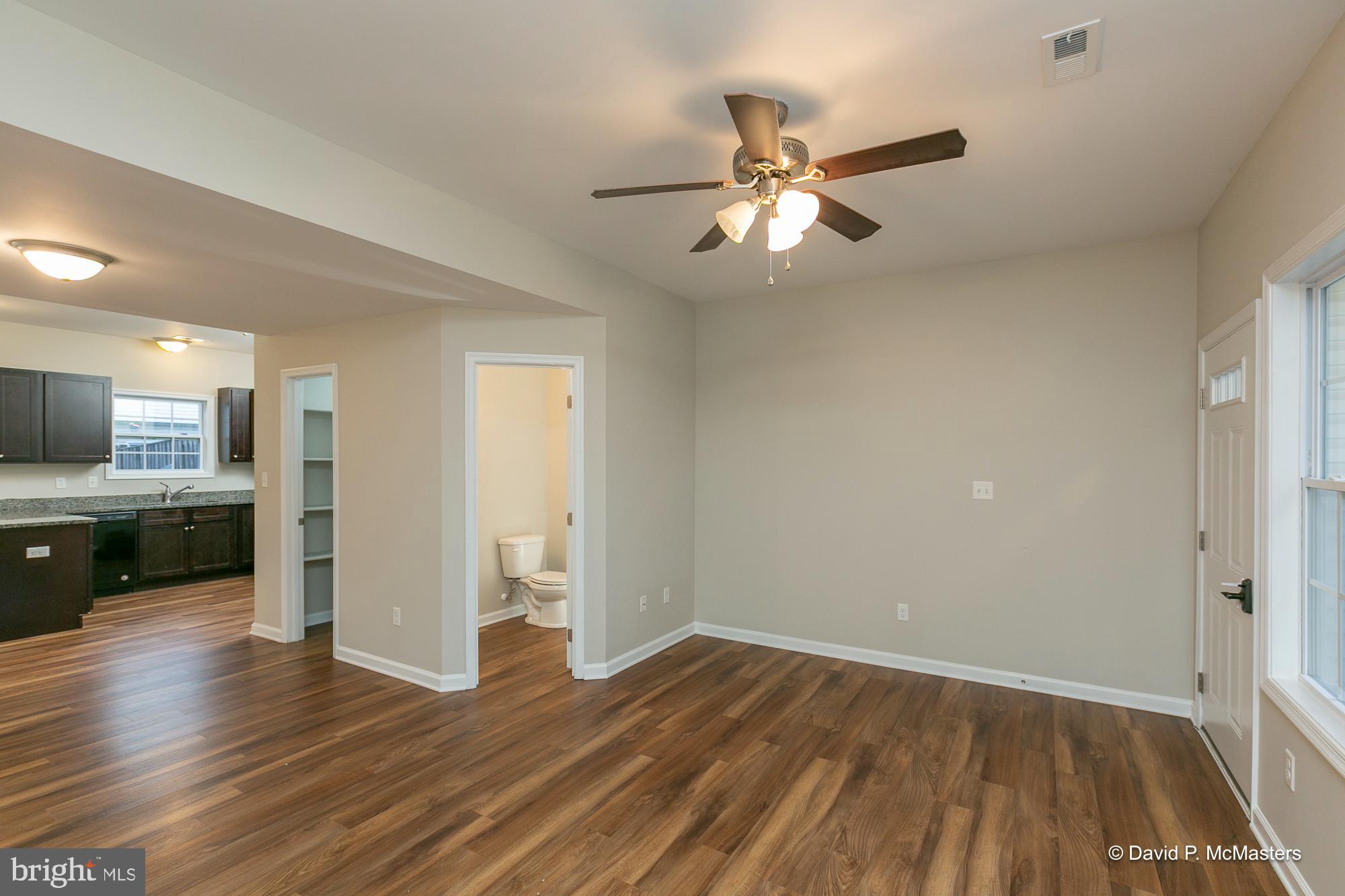 THE TOWNES OF RIDGEWAY - Residential