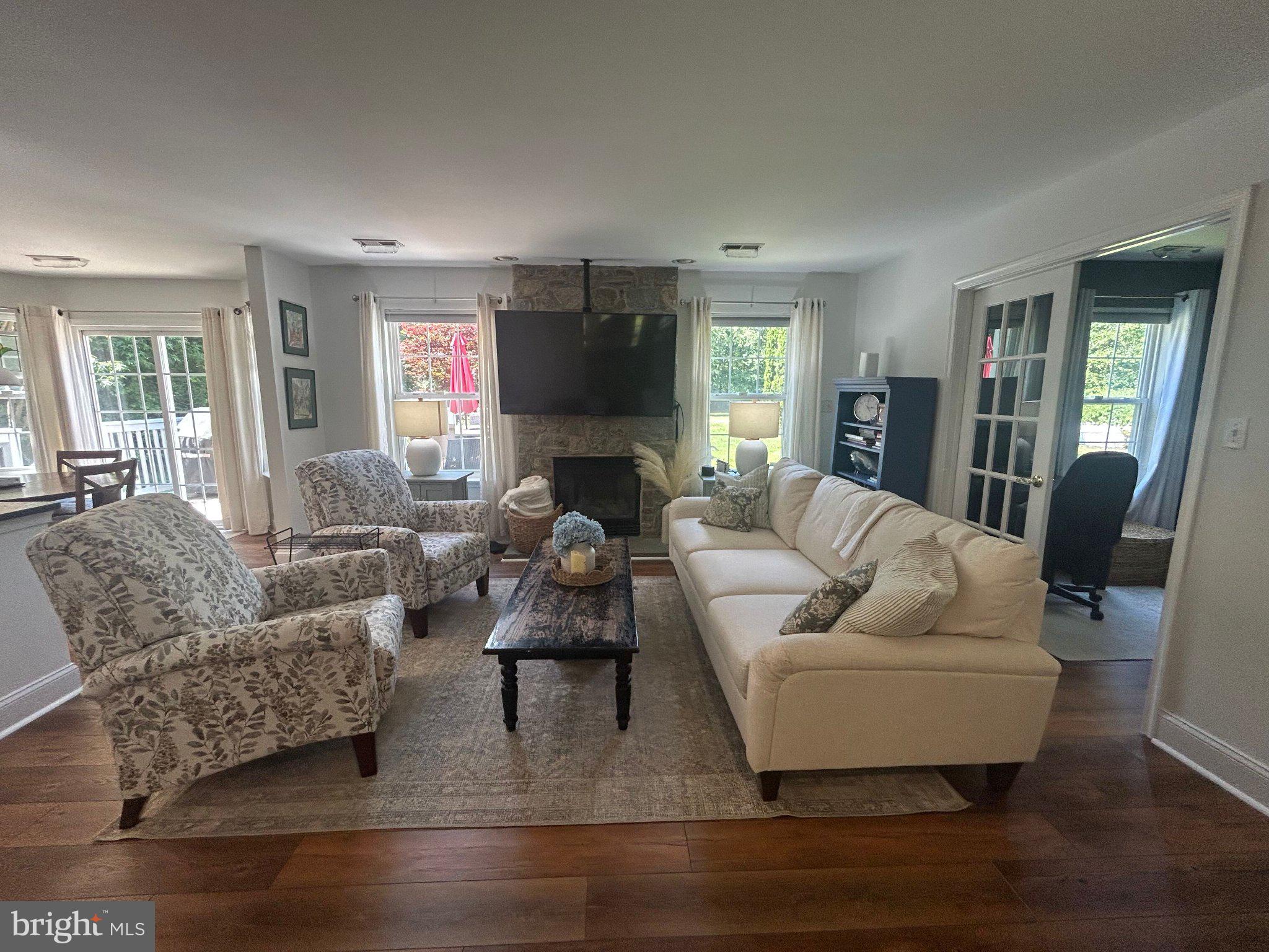 IDLEWILDE ACRES - Residential
