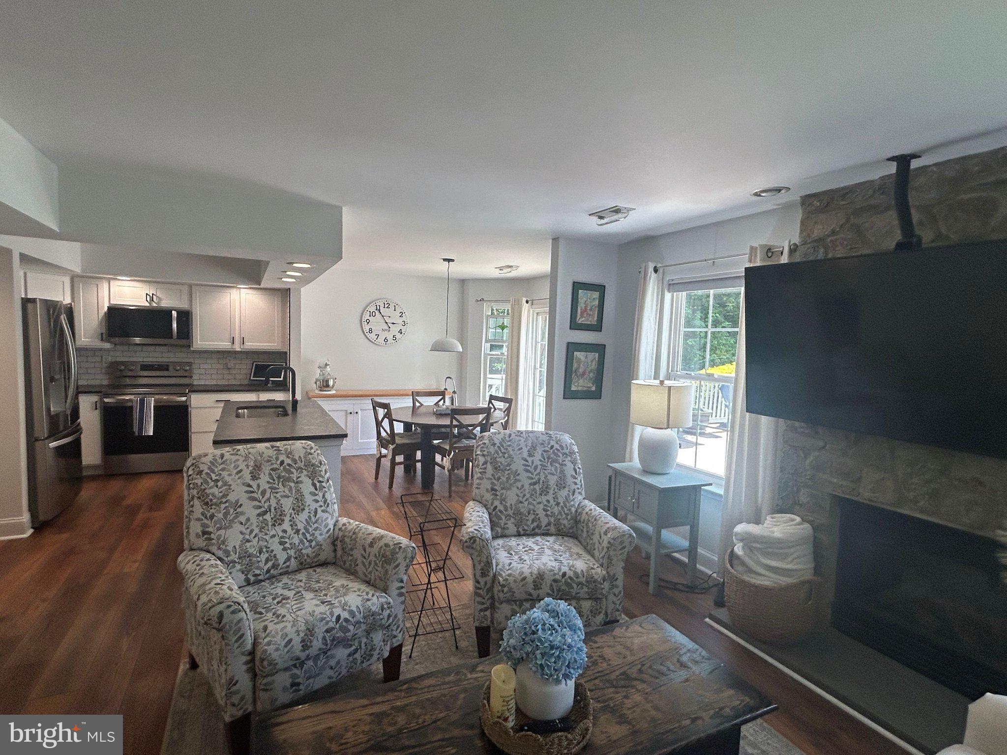 IDLEWILDE ACRES - Residential