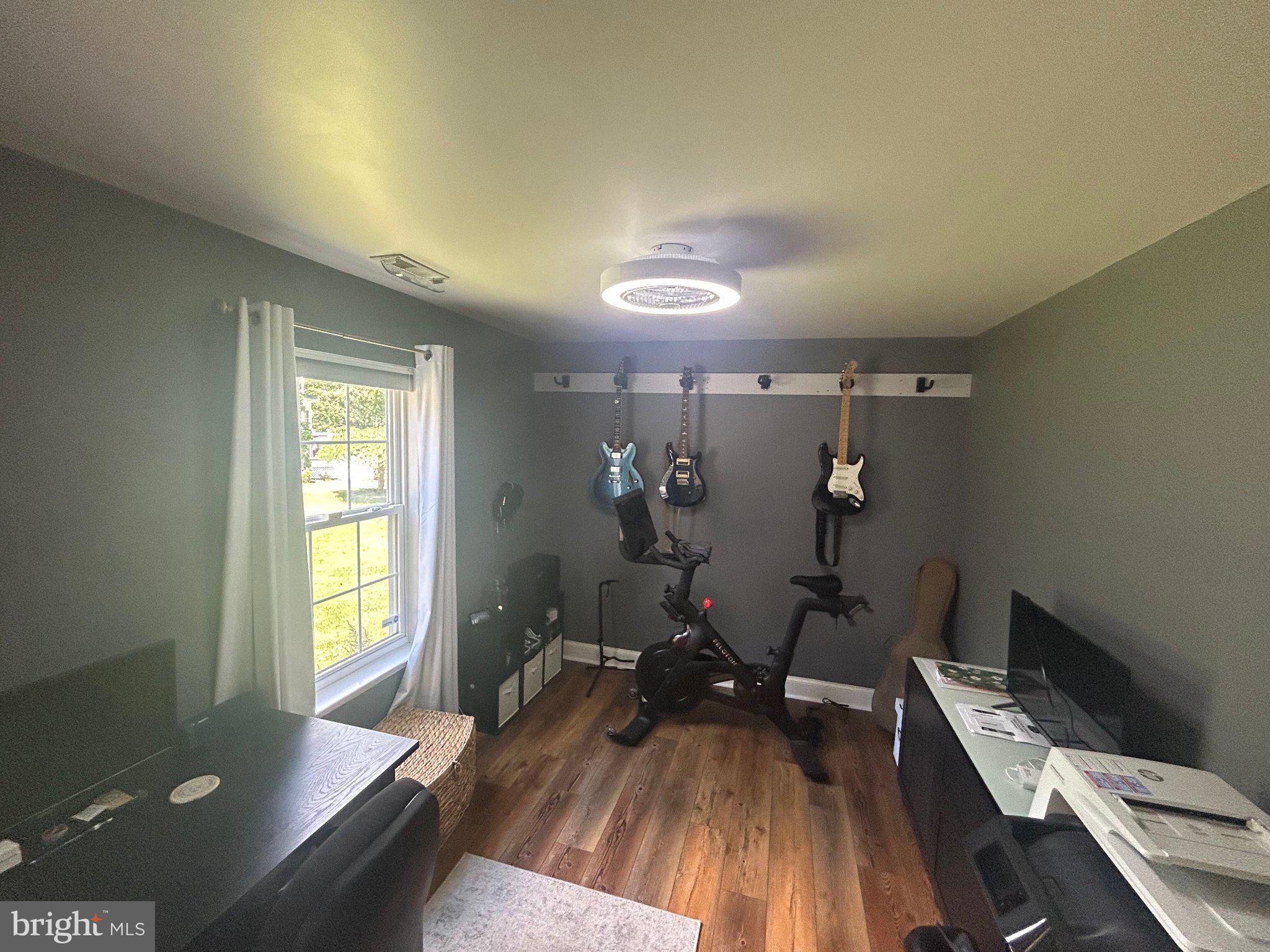 IDLEWILDE ACRES - Residential