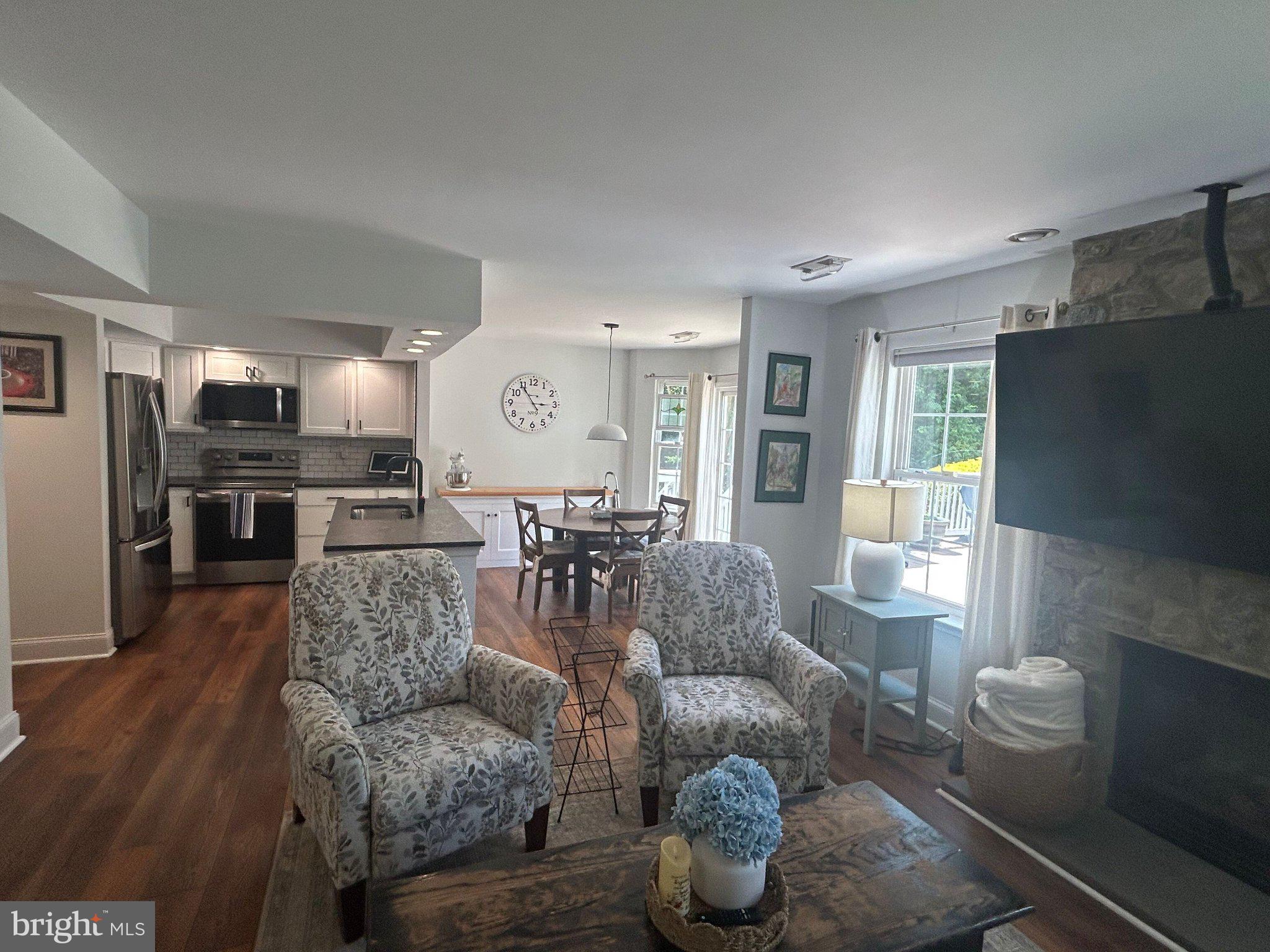 IDLEWILDE ACRES - Residential