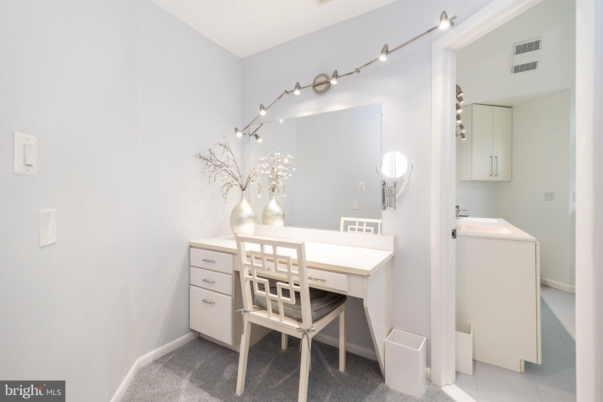 WISTER MEWS - Residential