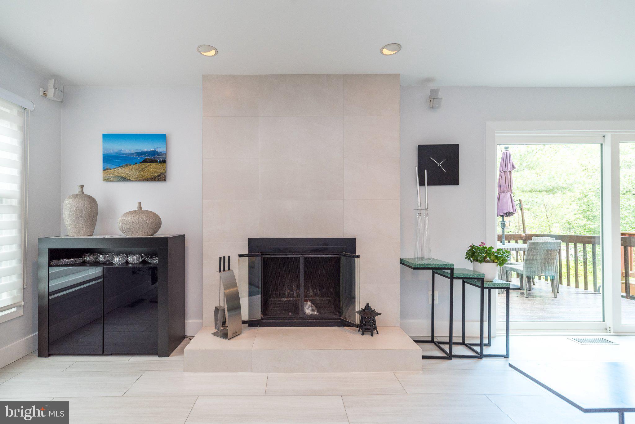 WISTER MEWS - Residential