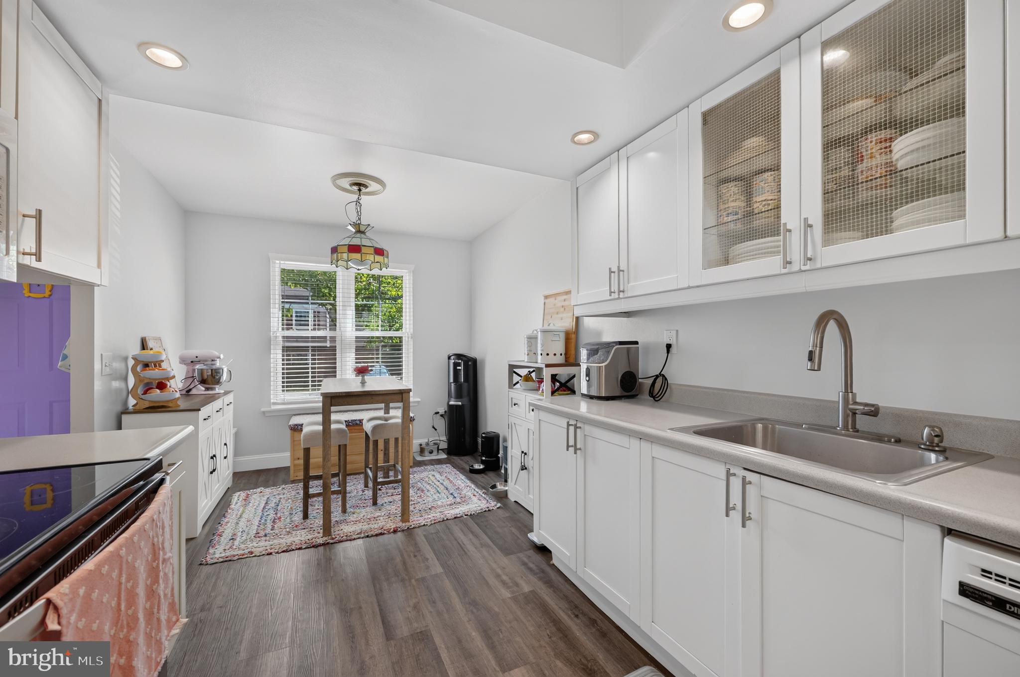 SAYBROOK VIL - Residential