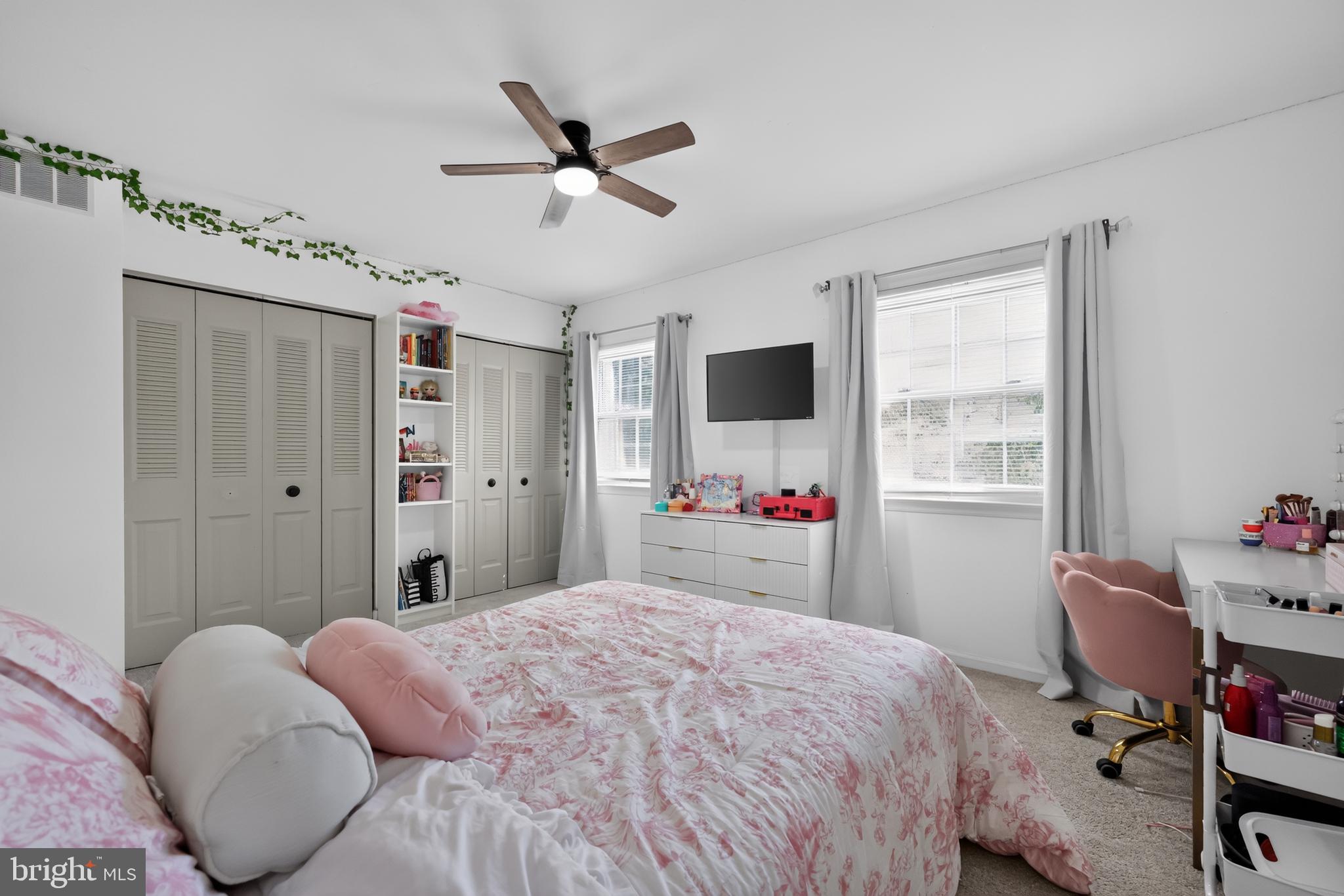 SAYBROOK VIL - Residential