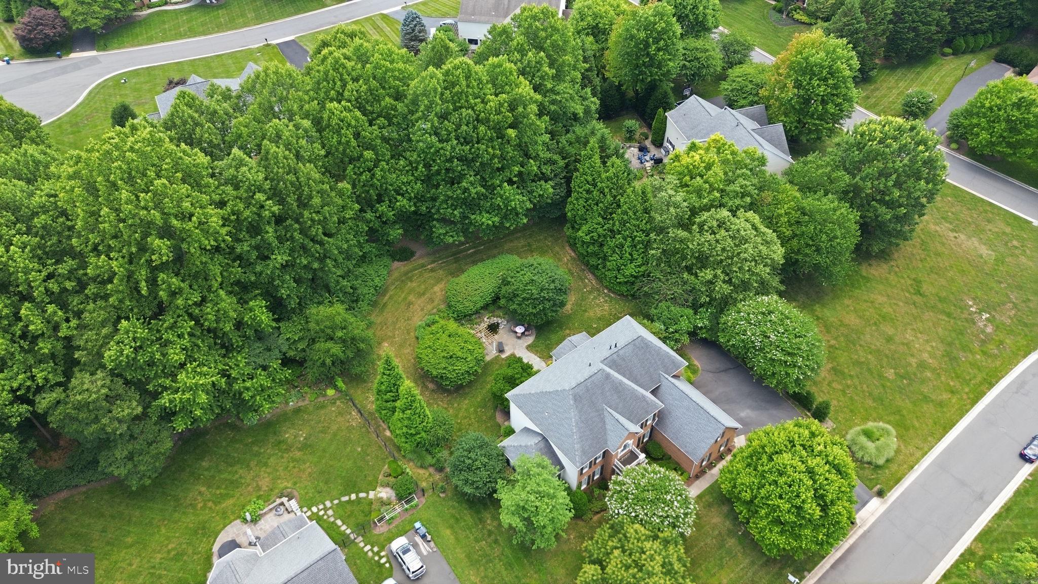 CARIS GLENNE - Residential