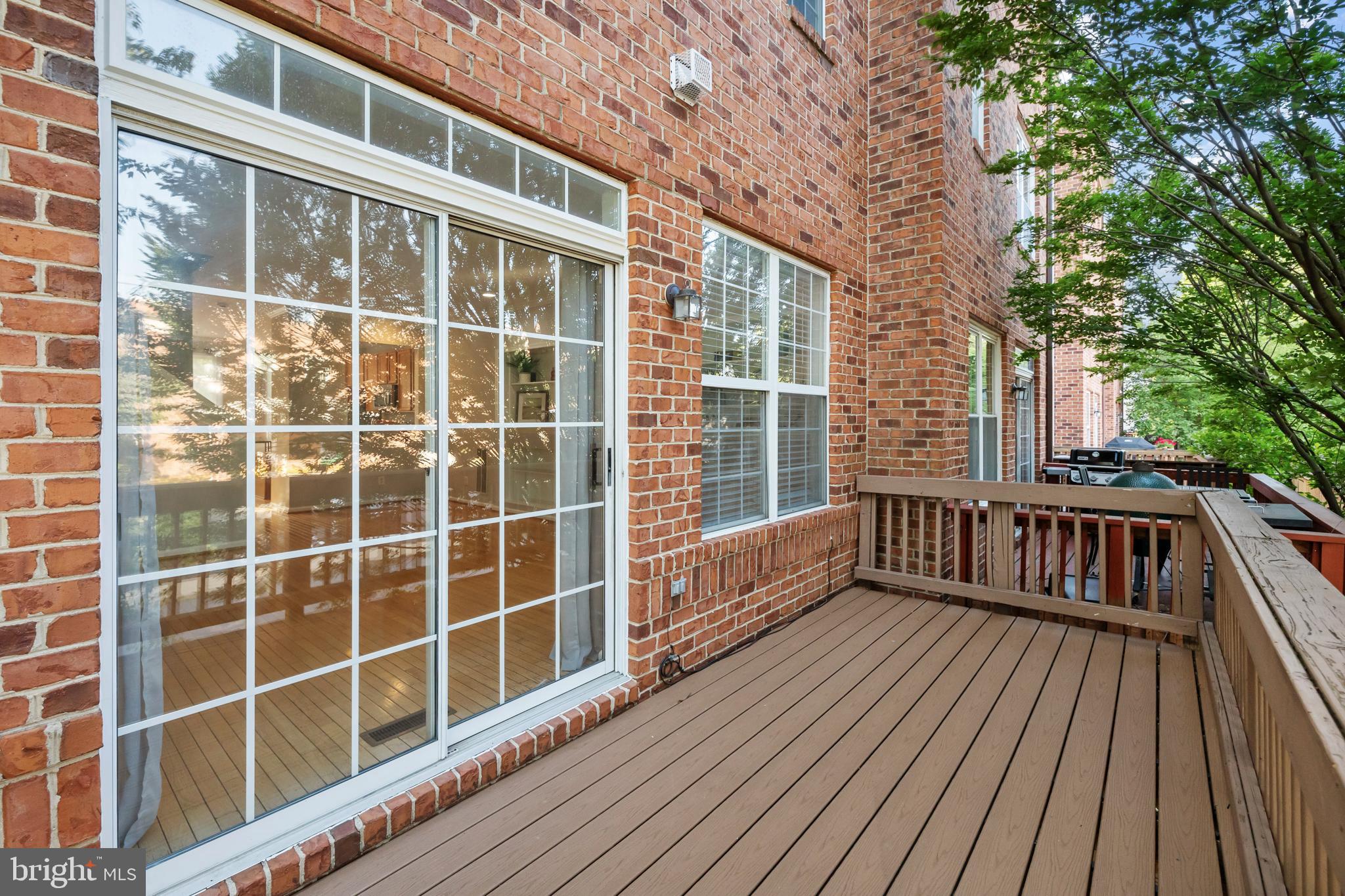 CAMERON STATION - Residential