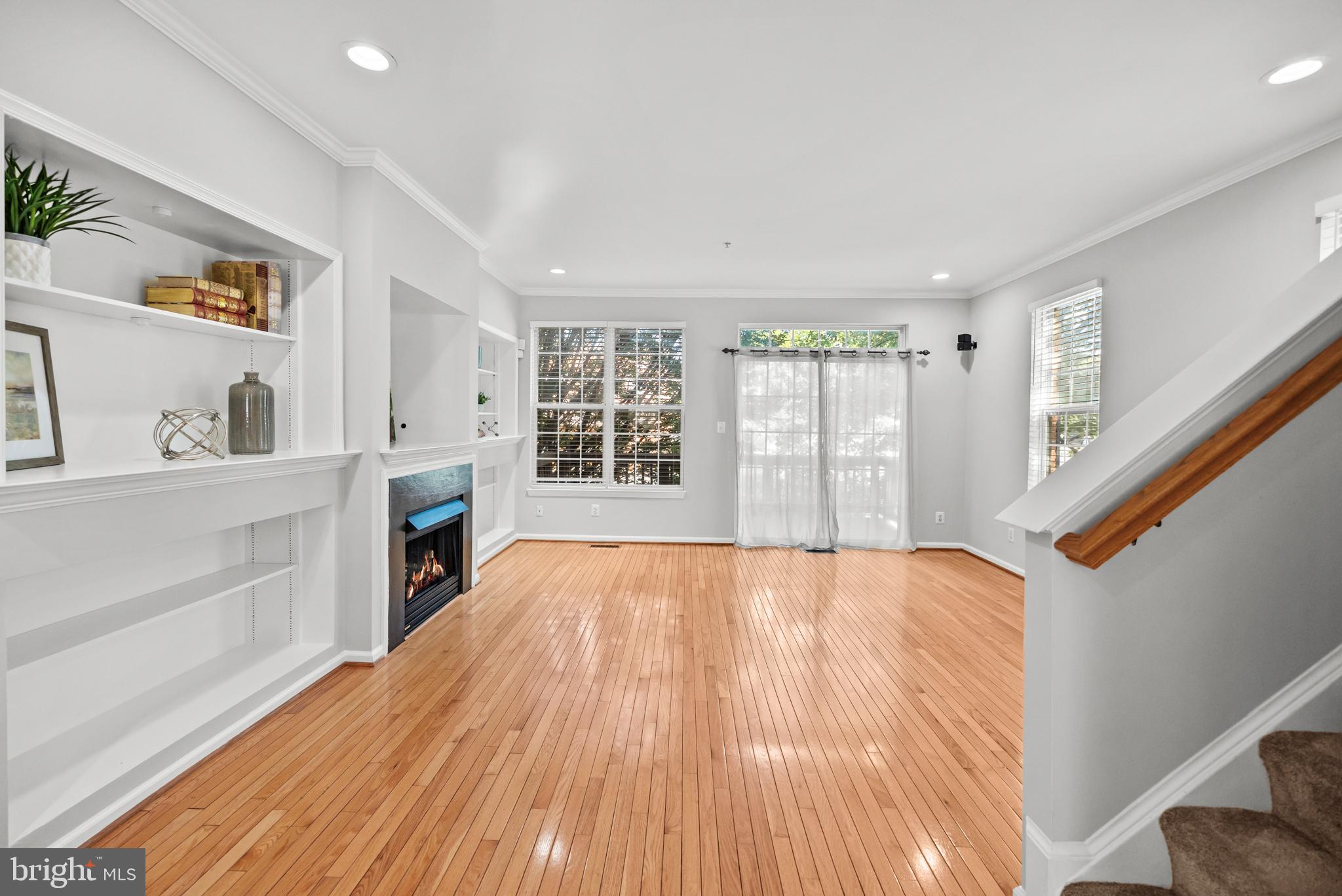 CAMERON STATION - Residential