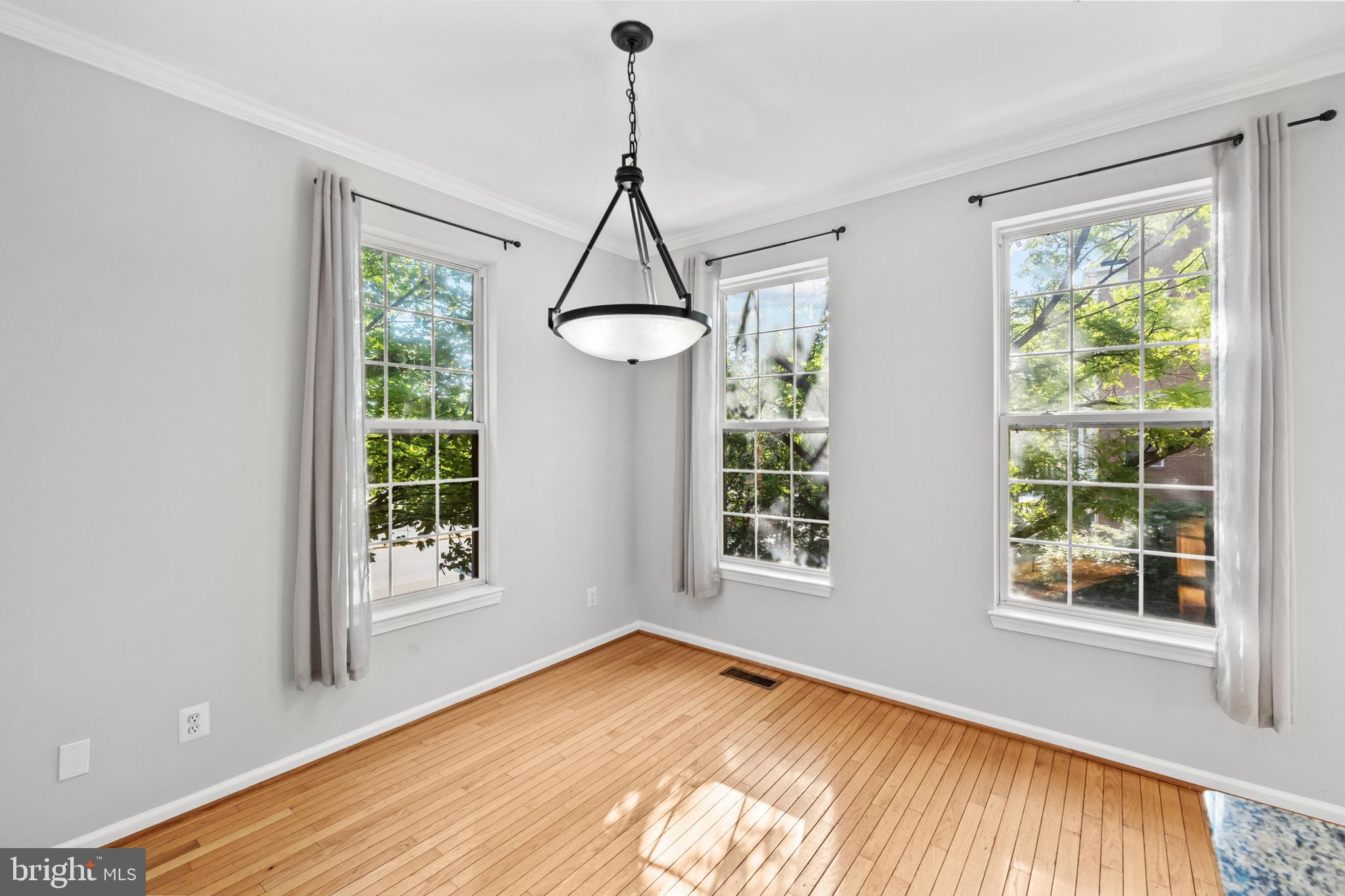 CAMERON STATION - Residential