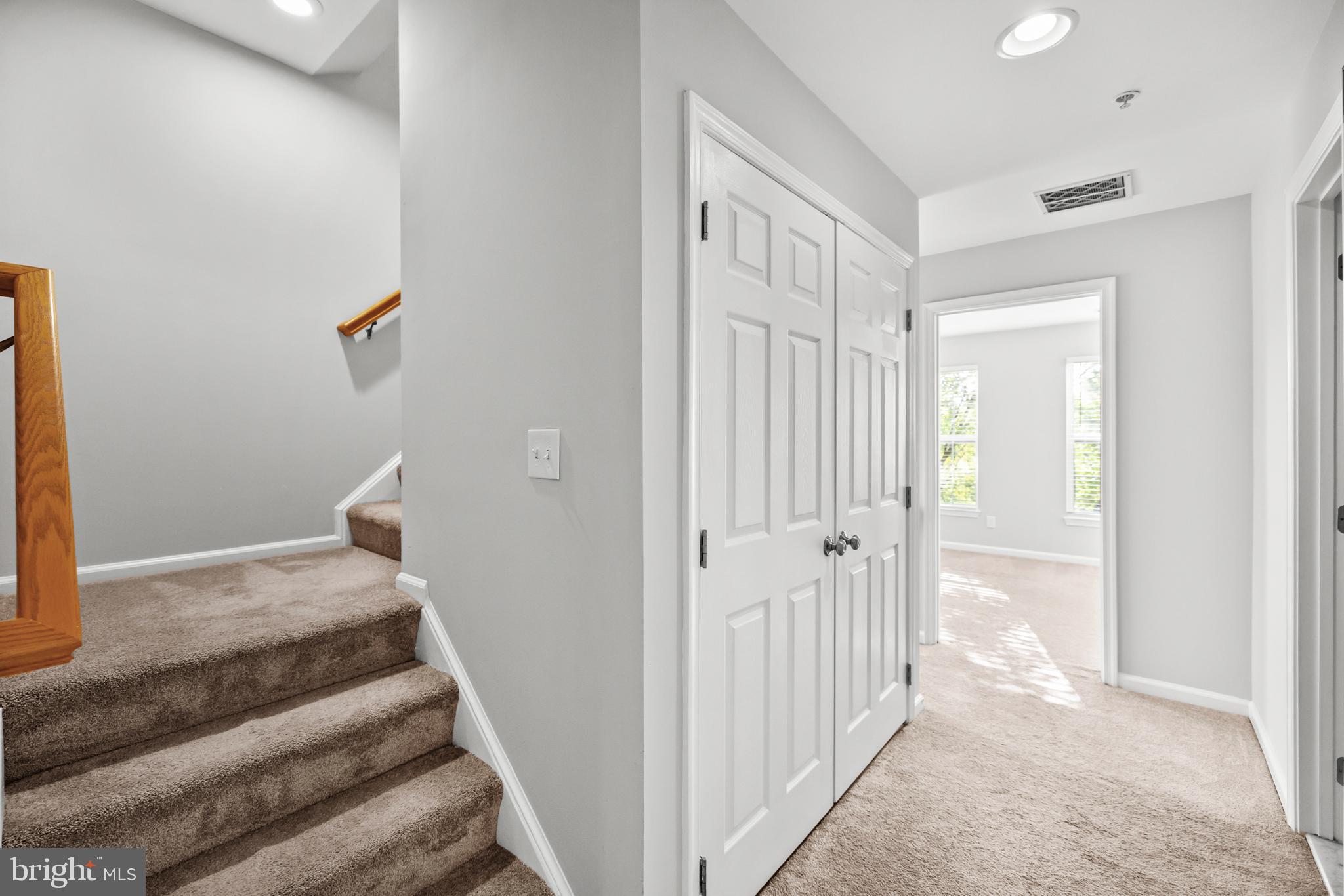 CAMERON STATION - Residential