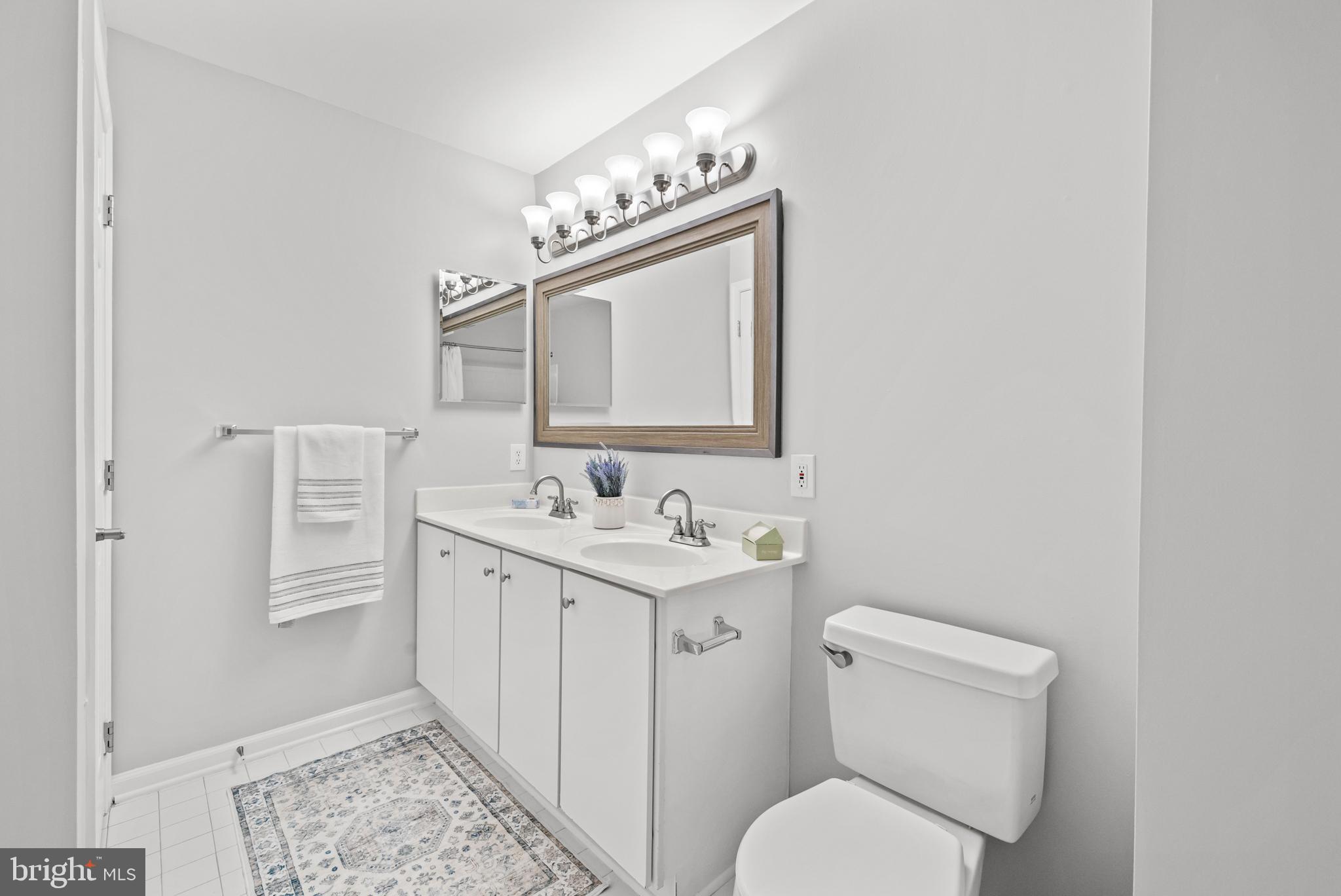 CAMERON STATION - Residential