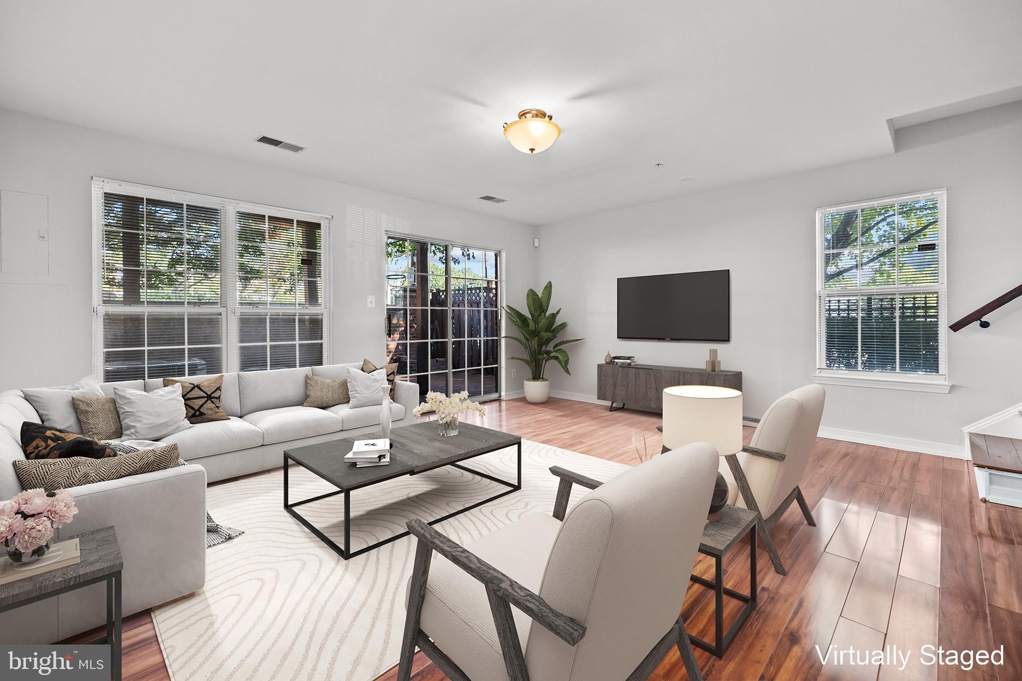CAMERON STATION - Residential