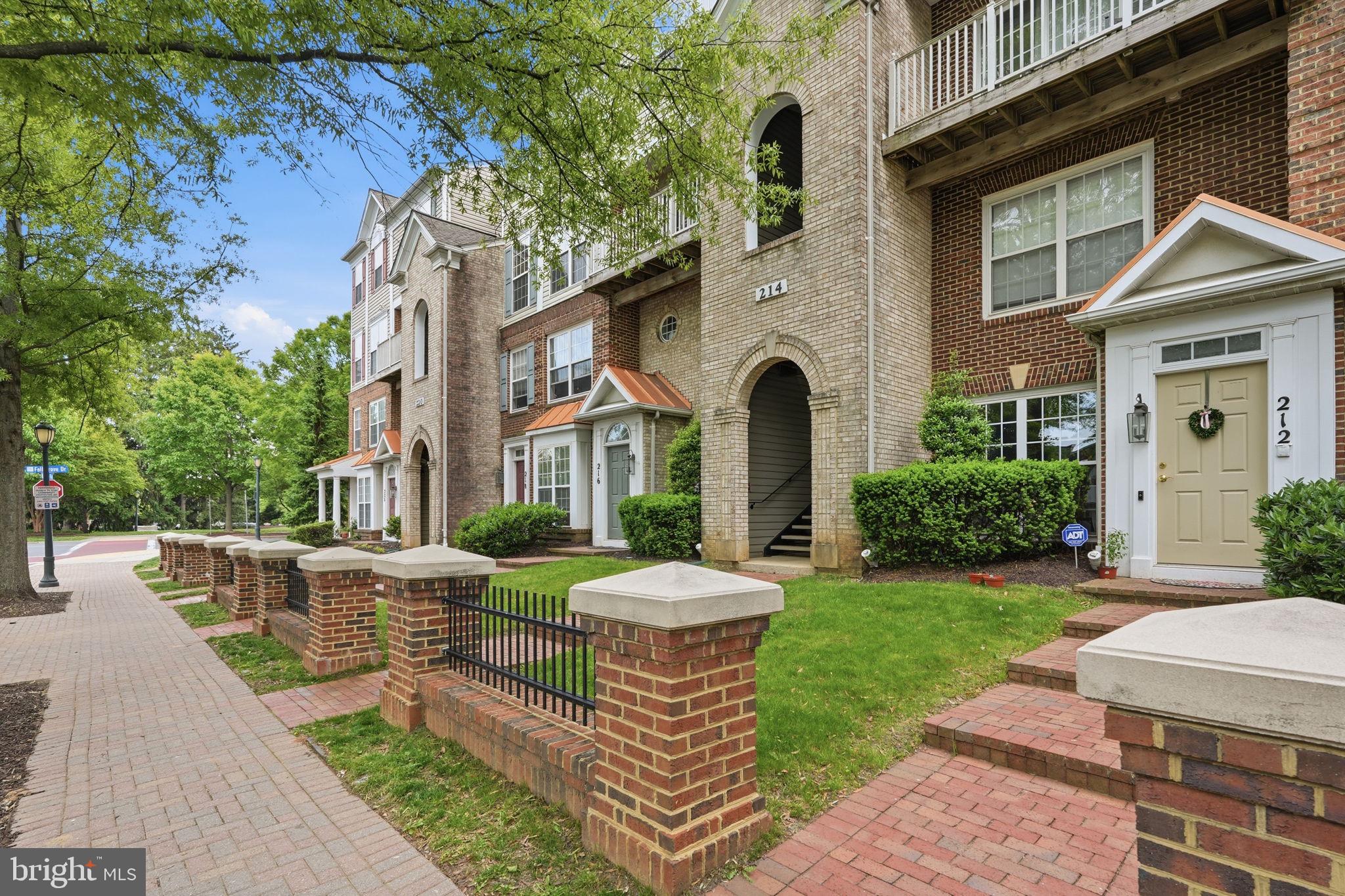 FALLSGROVE - Residential
